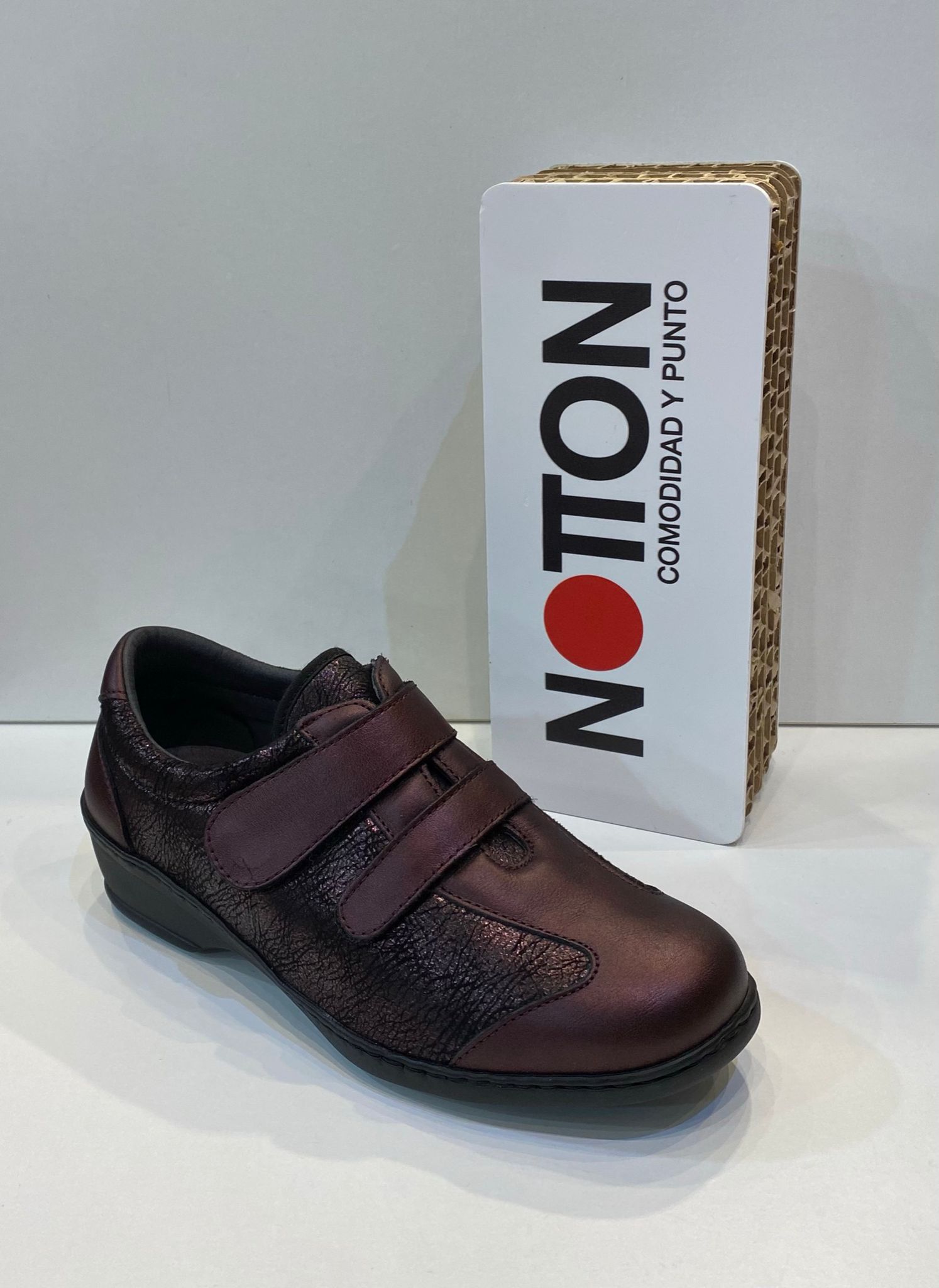 Blucher de dona de la marca Notton: Catálogo de Calçats Llinàs Blucher de dona de la marca Notton: Catálogo de Calçats Llinàs