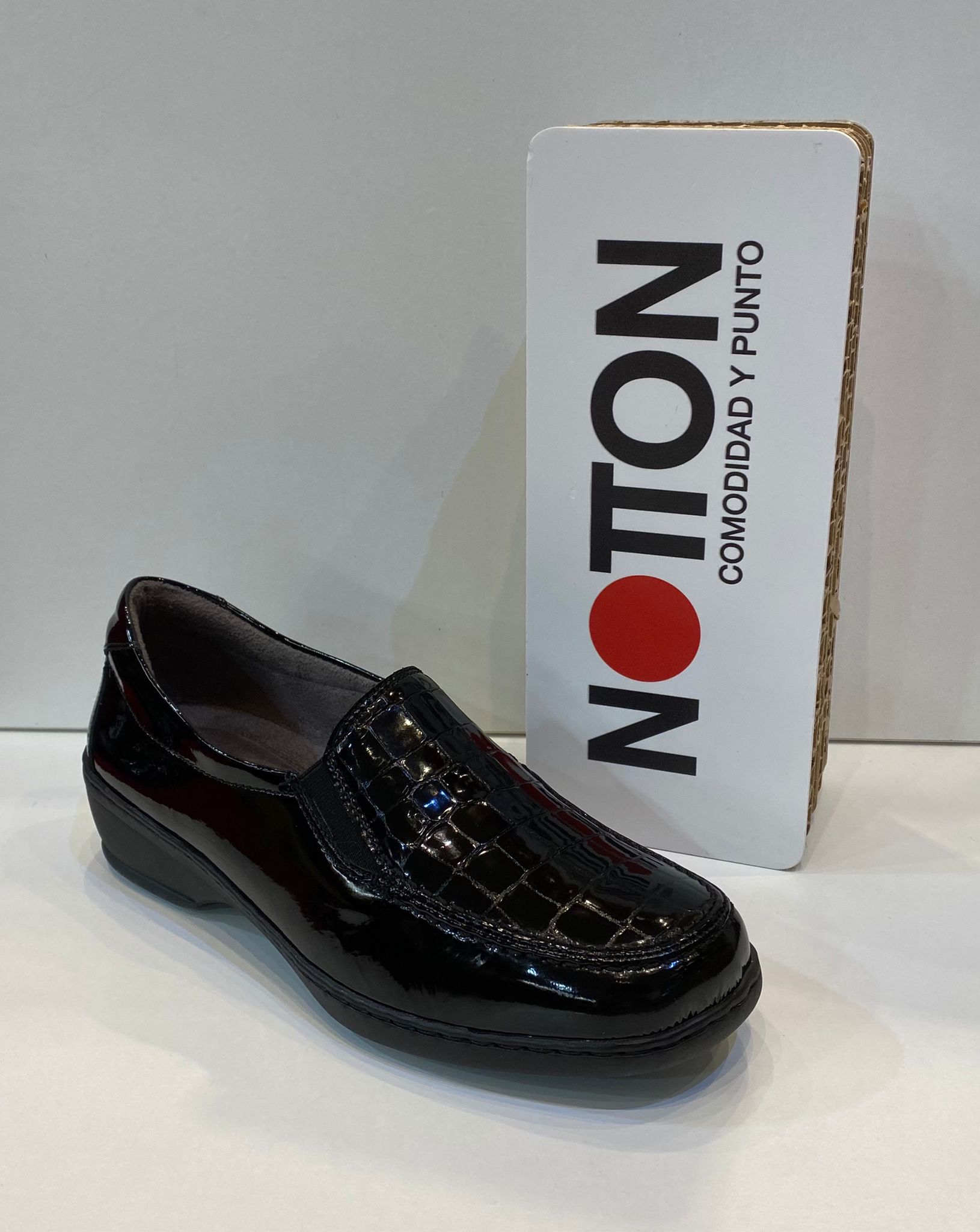 Mocasí de dona de la marca Notton: Catálogo de Calçats Llinàs Mocasí de dona de la marca Notton: Catálogo de Calçats Llinàs