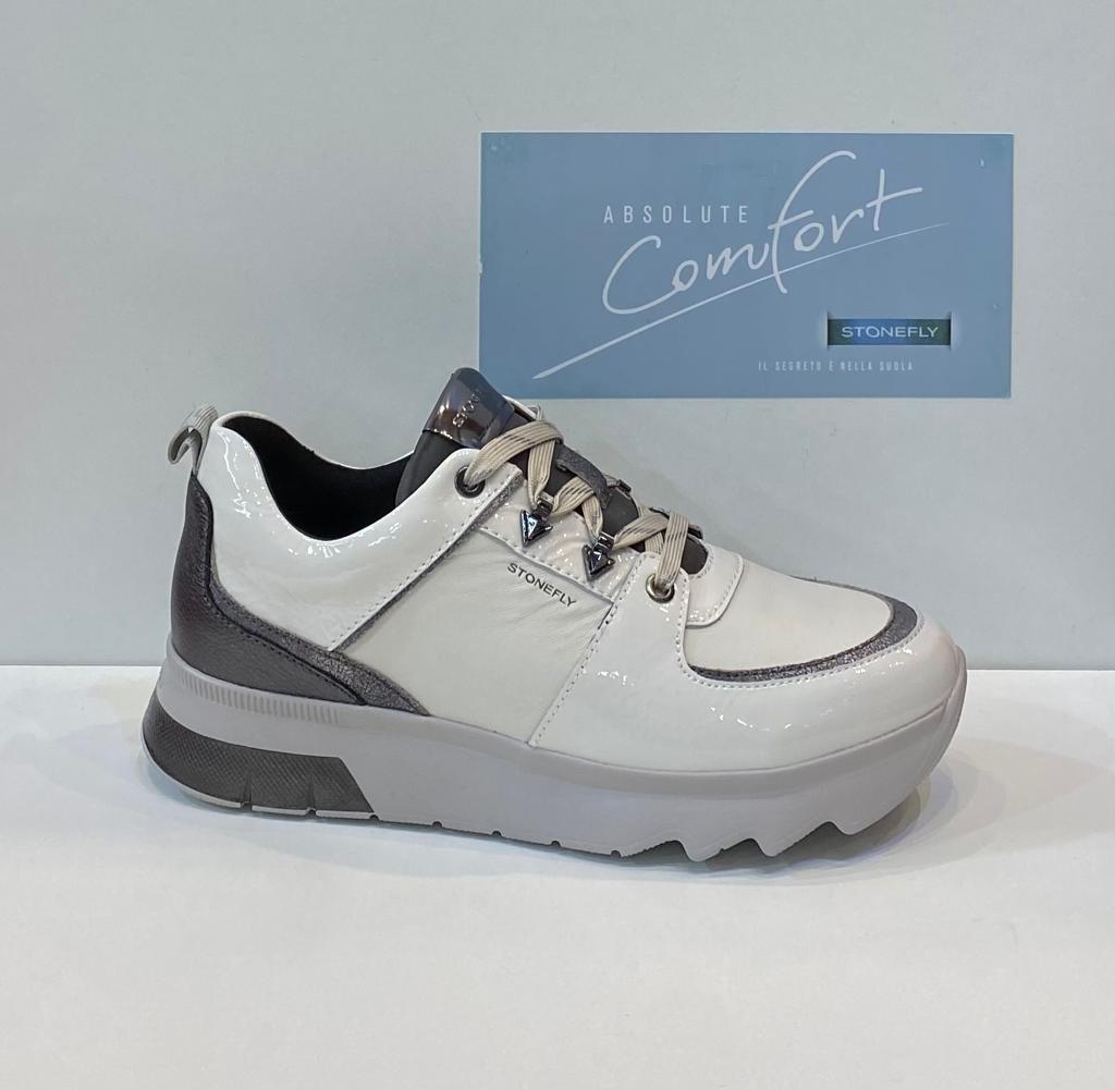 Blucher de dona, de la marca Stonefly: Catálogo de Calçats Llinàs Blucher de dona, de la marca Stonefly: Catálogo de Calçats Llinàs