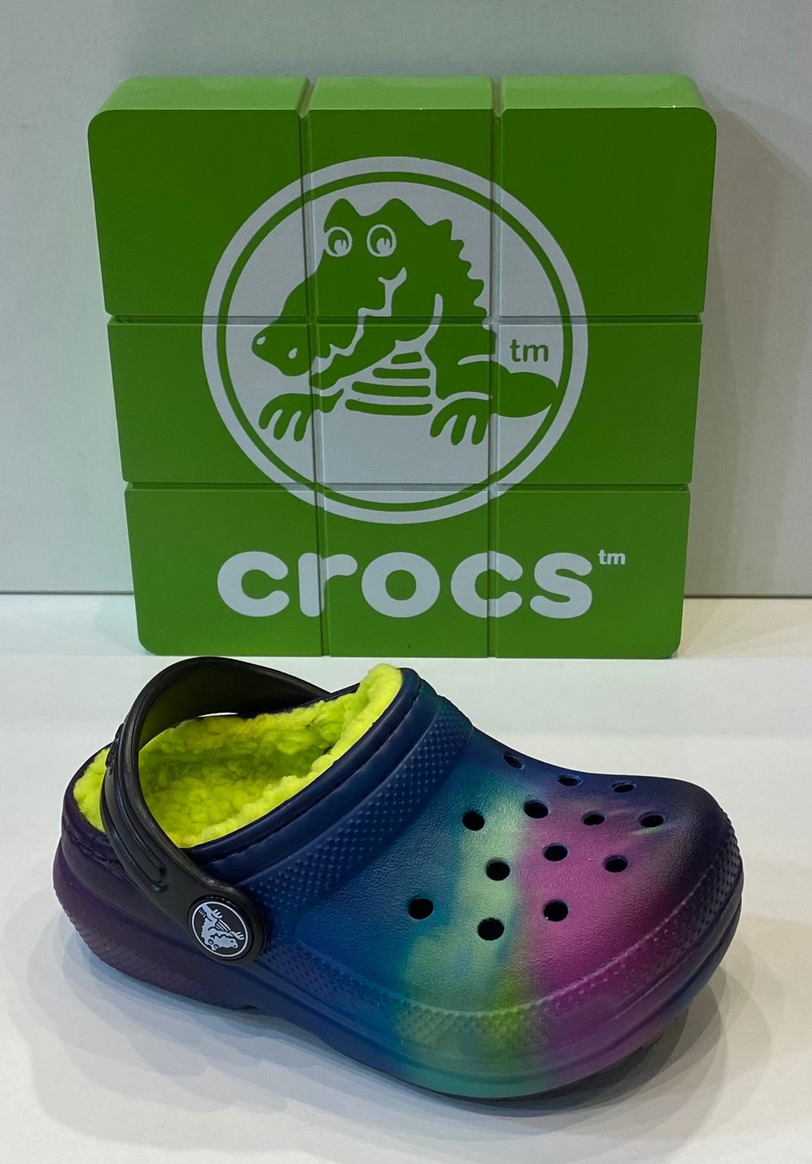 CROCS: Catálogo de Calçats Llinàs CROCS: Catálogo de Calçats Llinàs