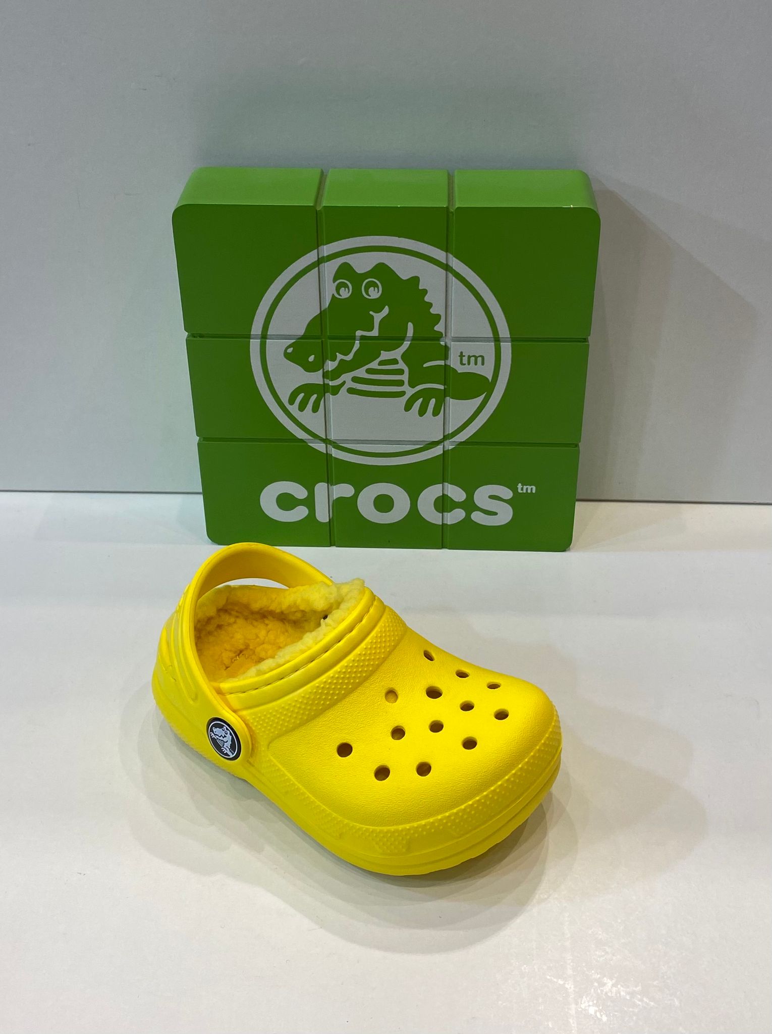 CROCS: Catálogo de Calçats Llinàs CROCS: Catálogo de Calçats Llinàs