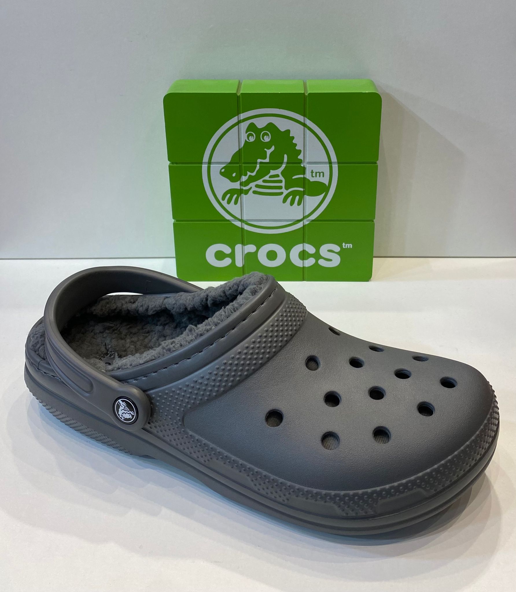 CROCS: Catálogo de Calçats Llinàs CROCS: Catálogo de Calçats Llinàs