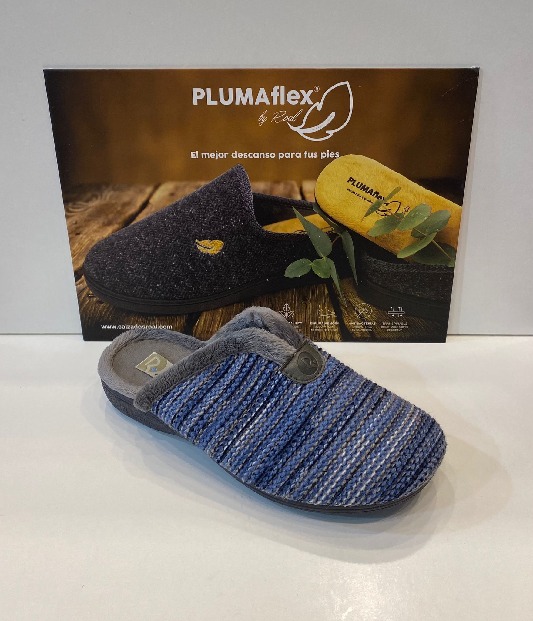 Espardenya de dona, de la marca Pluma Flex, amb 3 cm de cunya: Catálogo de Calçats Llinàs Espardenya de dona, de la marca Pluma Flex, amb 3 cm de cunya: Catálogo de Calçats Llinàs