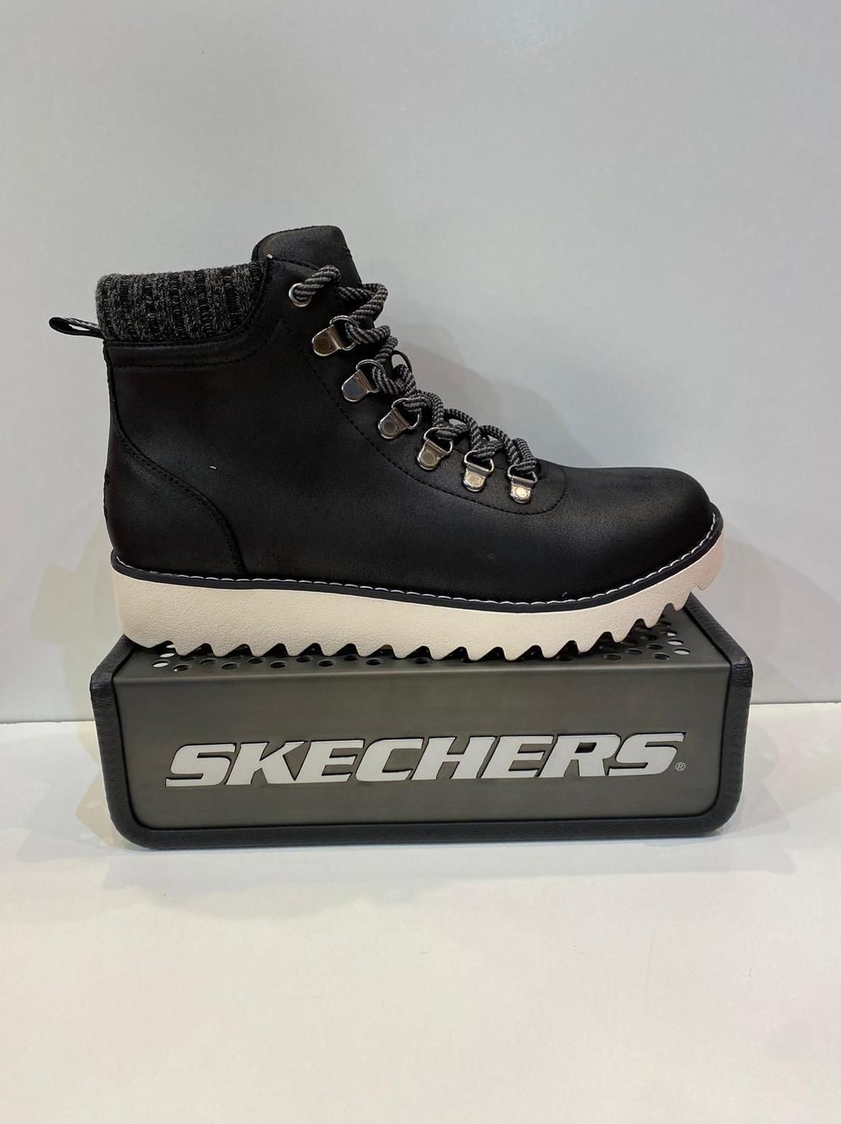 Botí de dona, de la marca Skechers: Catálogo de Calçats Llinàs Botí de dona, de la marca Skechers: Catálogo de Calçats Llinàs