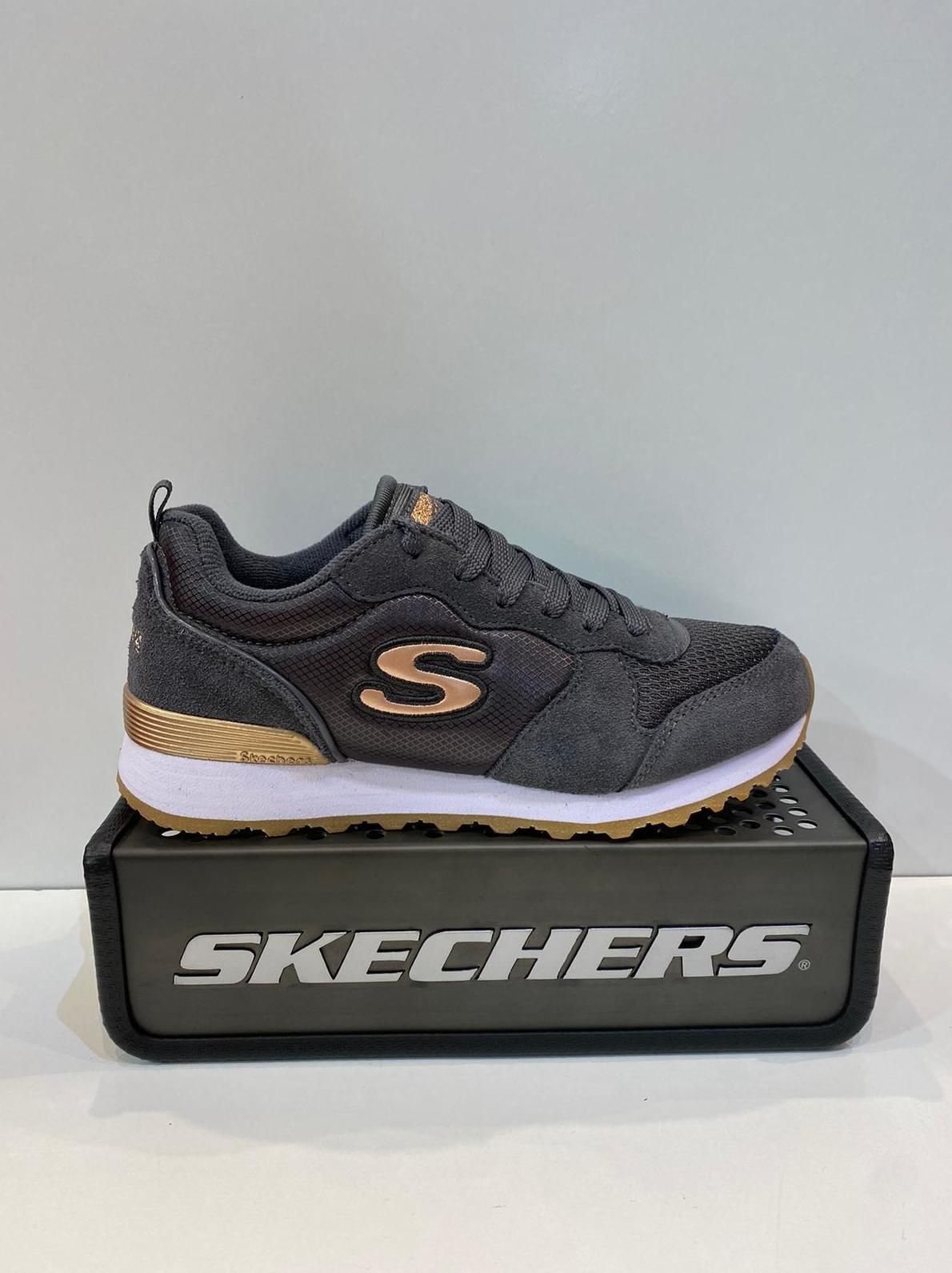 Sabata esportiva de dona, de la marca Skechers: Catálogo de Calçats Llinàs Sabata esportiva de dona, de la marca Skechers: Catálogo de Calçats Llinàs