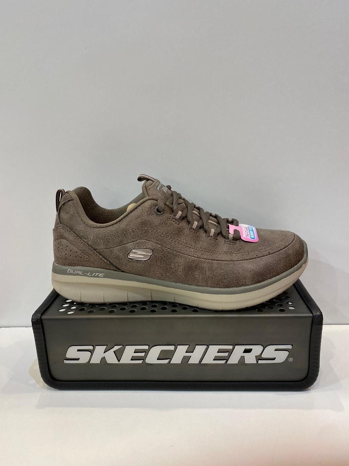 Sabata esportiva de dona, de la marca Skechers: Catálogo de Calçats Llinàs Sabata esportiva de dona, de la marca Skechers: Catálogo de Calçats Llinàs