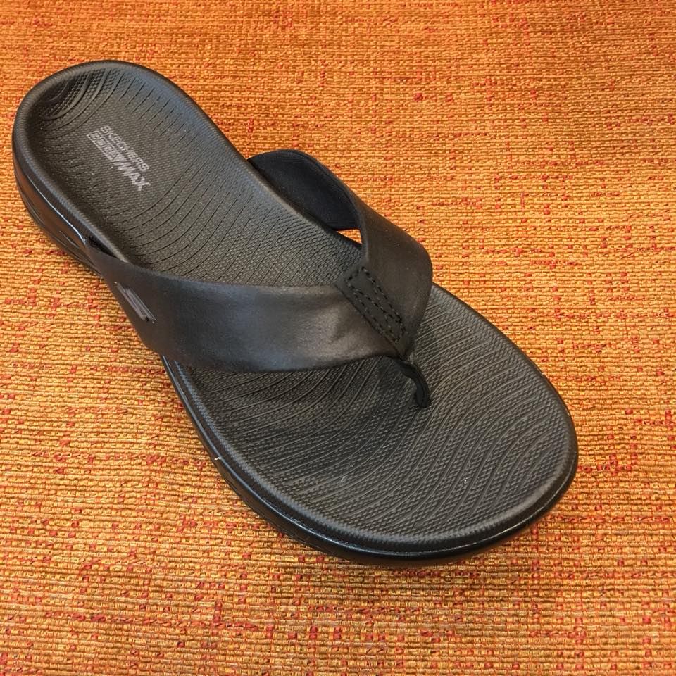 Esclavo de la marca Skechers: Catálogo de Calçats Llinàs Esclavo de la marca Skechers: Catálogo de Calçats Llinàs