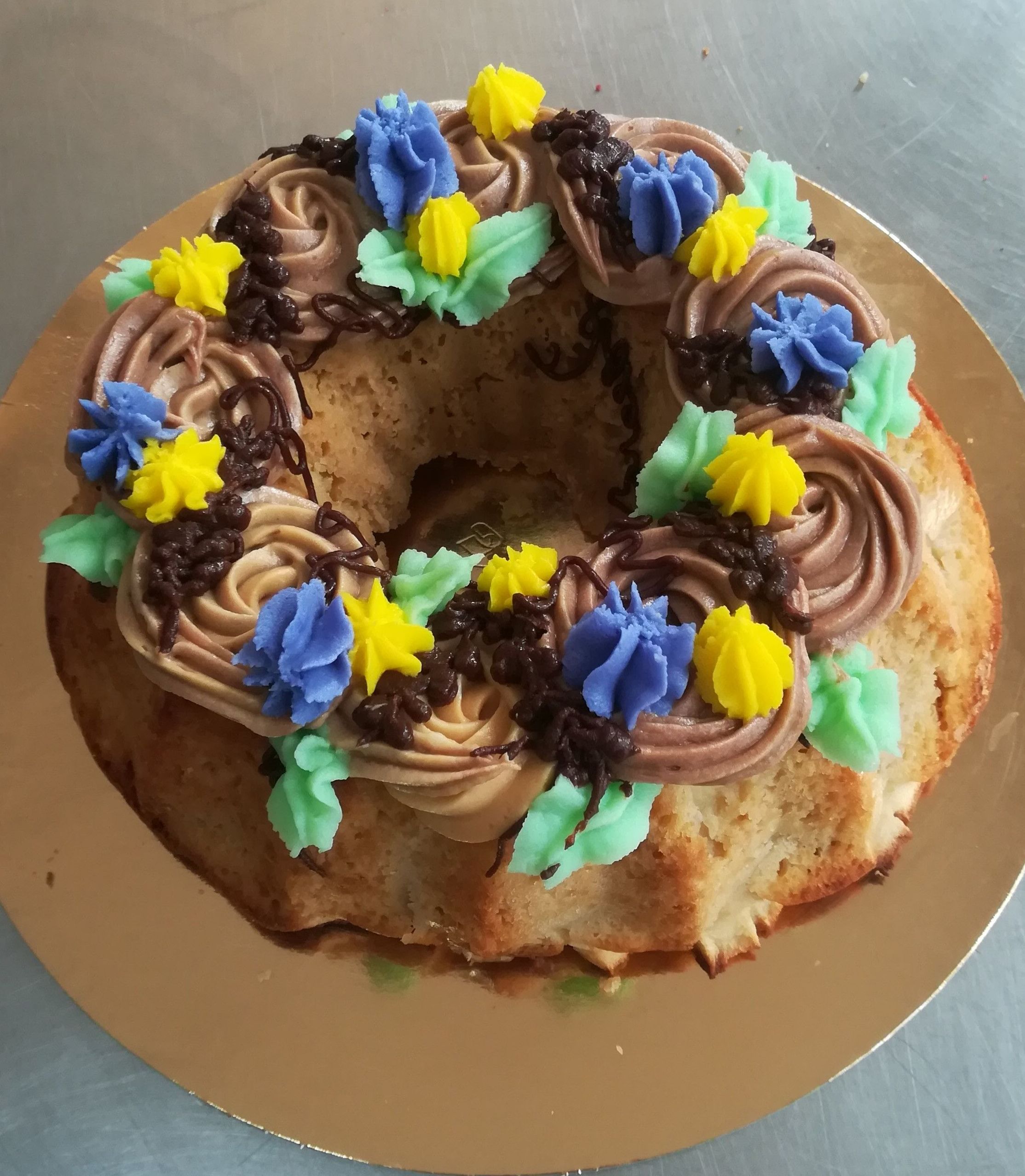 tarta de manzana y canela con flores tarta de manzana y canela con flores