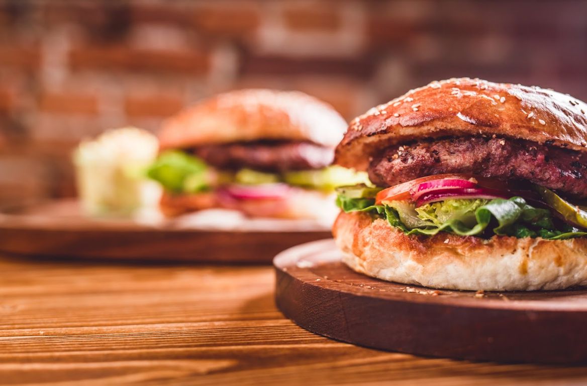 Sándwiches y hamburguesas: Carta de Taberna Tres Hermanos Sándwiches y hamburguesas: Carta de Taberna Tres Hermanos