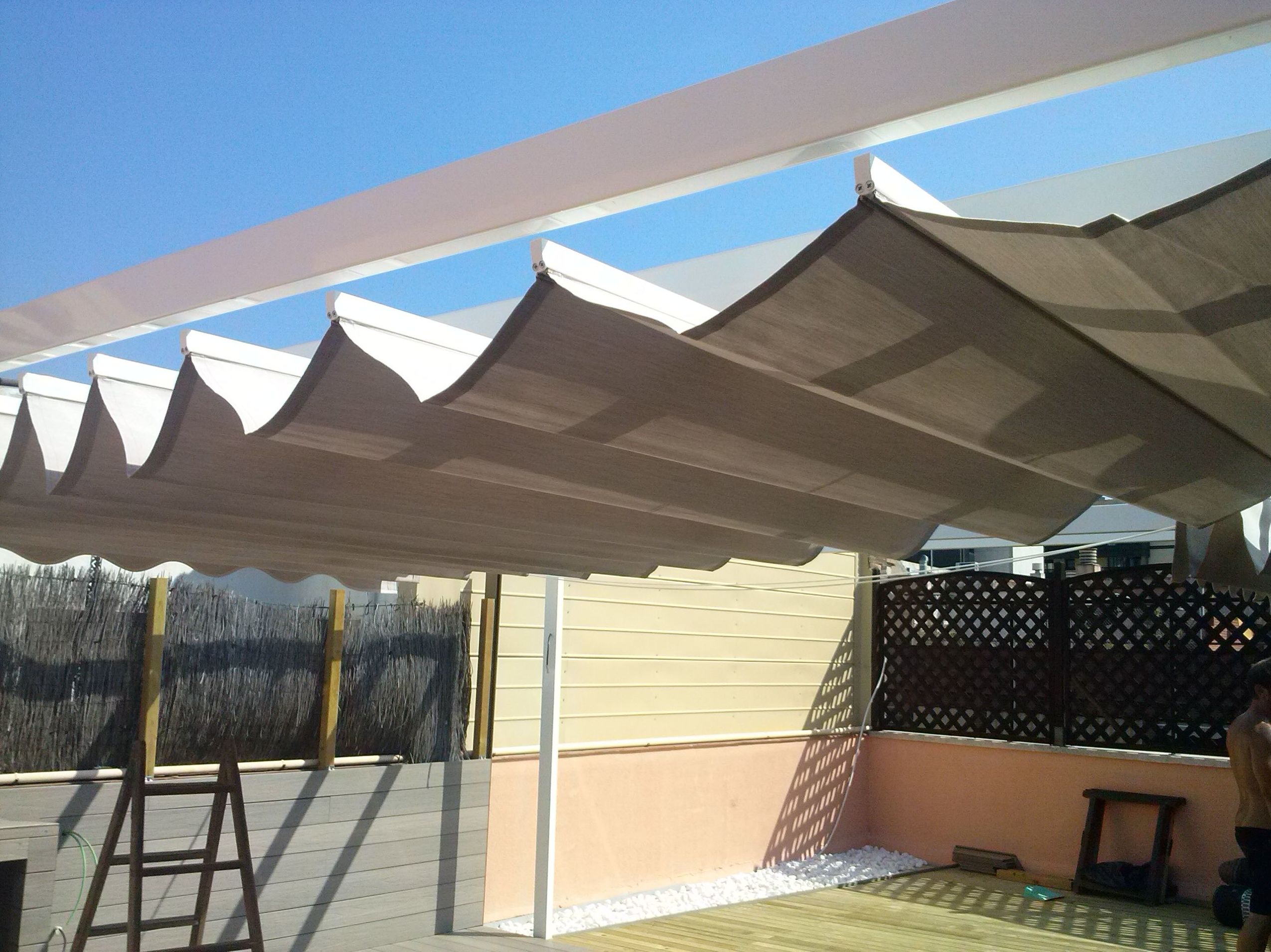 Toldos, cortinas, pérgolas: Productos de Tancaments Finsar Toldos, cortinas, pérgolas: Productos de Tancaments Finsar