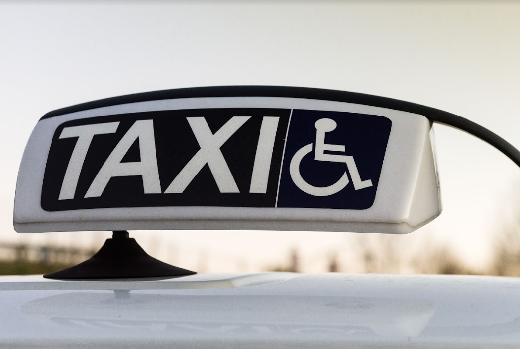 Taxi adaptado para minusválidos: Servicios de Taxi en Lucena Taxi adaptado para minusválidos: Servicios de Taxi en Lucena