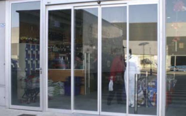 Puerta Corredera de Cristal: de Doormatica Puerta Corredera de Cristal: de Doormatica