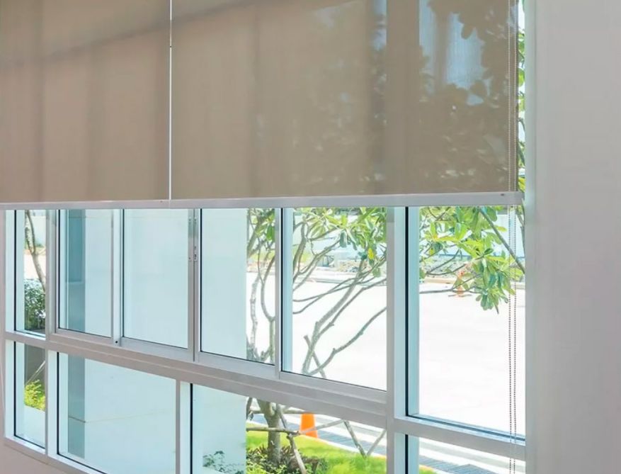 Venta de mamparas de baño y ventanas: Servicios de Decopersiana Venta de mamparas de baño y ventanas: Servicios de Decopersiana