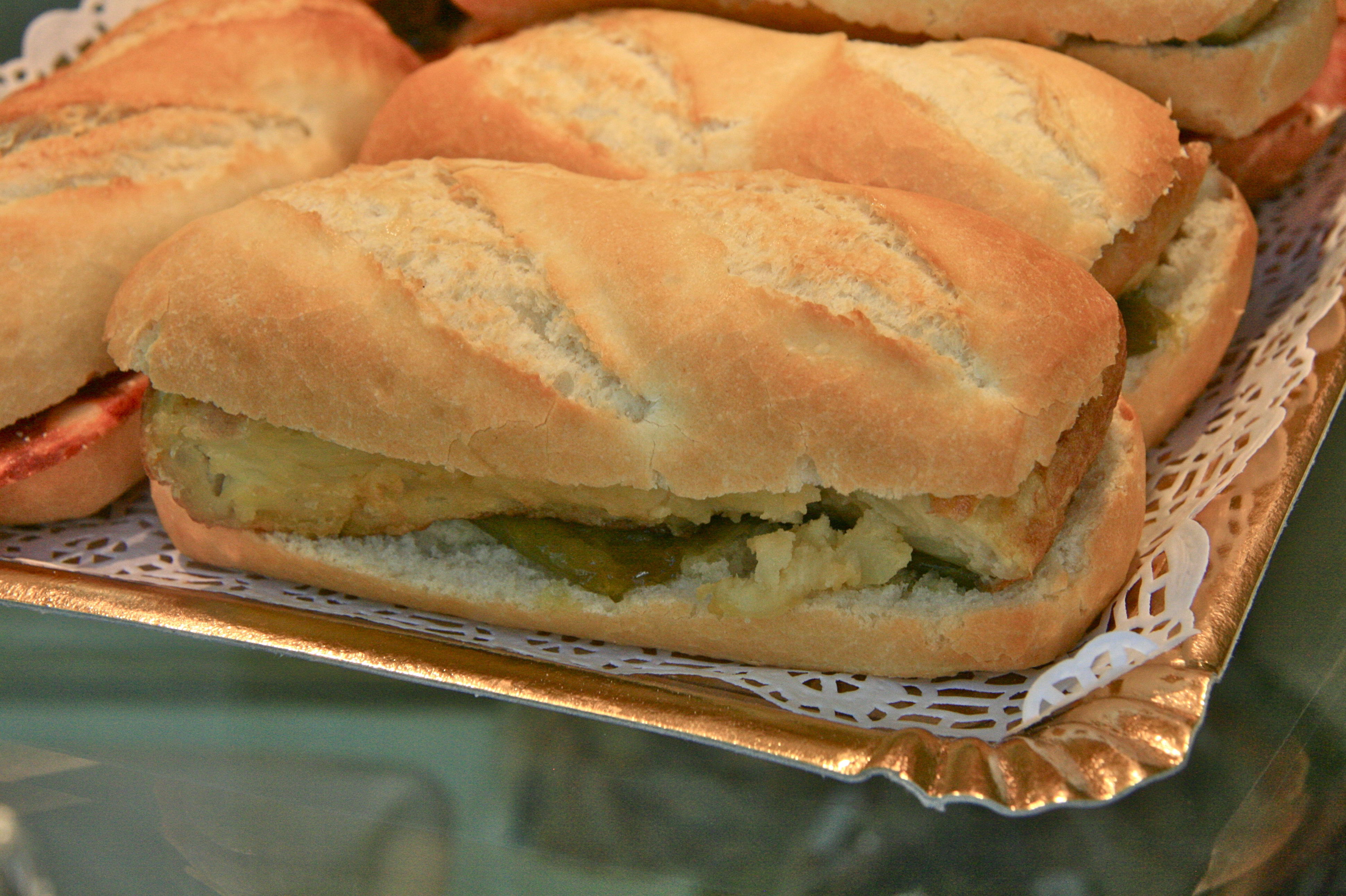 Bocadillos y sandwiches: Especialidades de Café Bar Restaurante El Remolino Bocadillos y sandwiches: Especialidades de Café Bar Restaurante El Remolino
