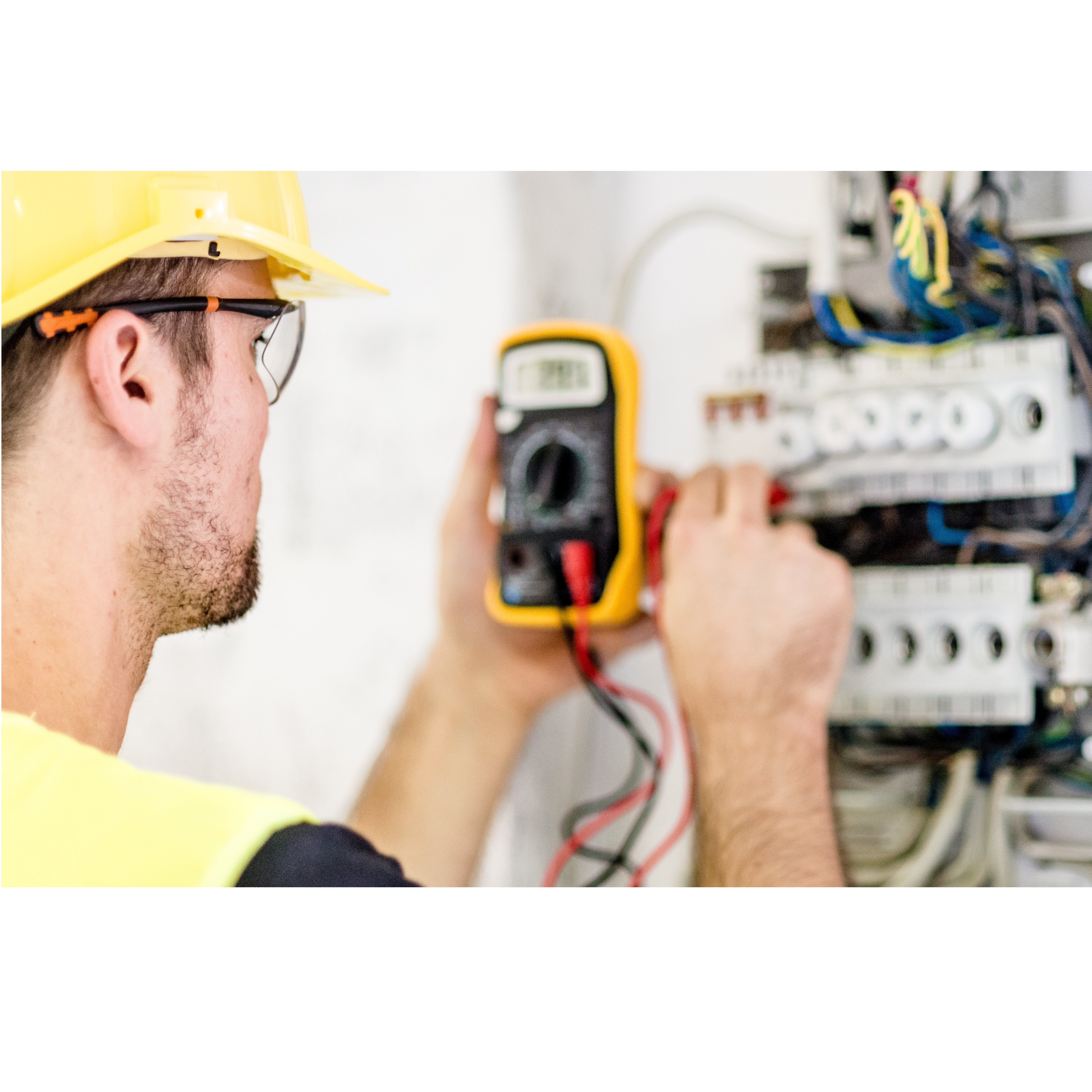 Instalaciones eléctricas: Servicios de Instalaciones Mauri Instalaciones eléctricas: Servicios de Instalaciones Mauri