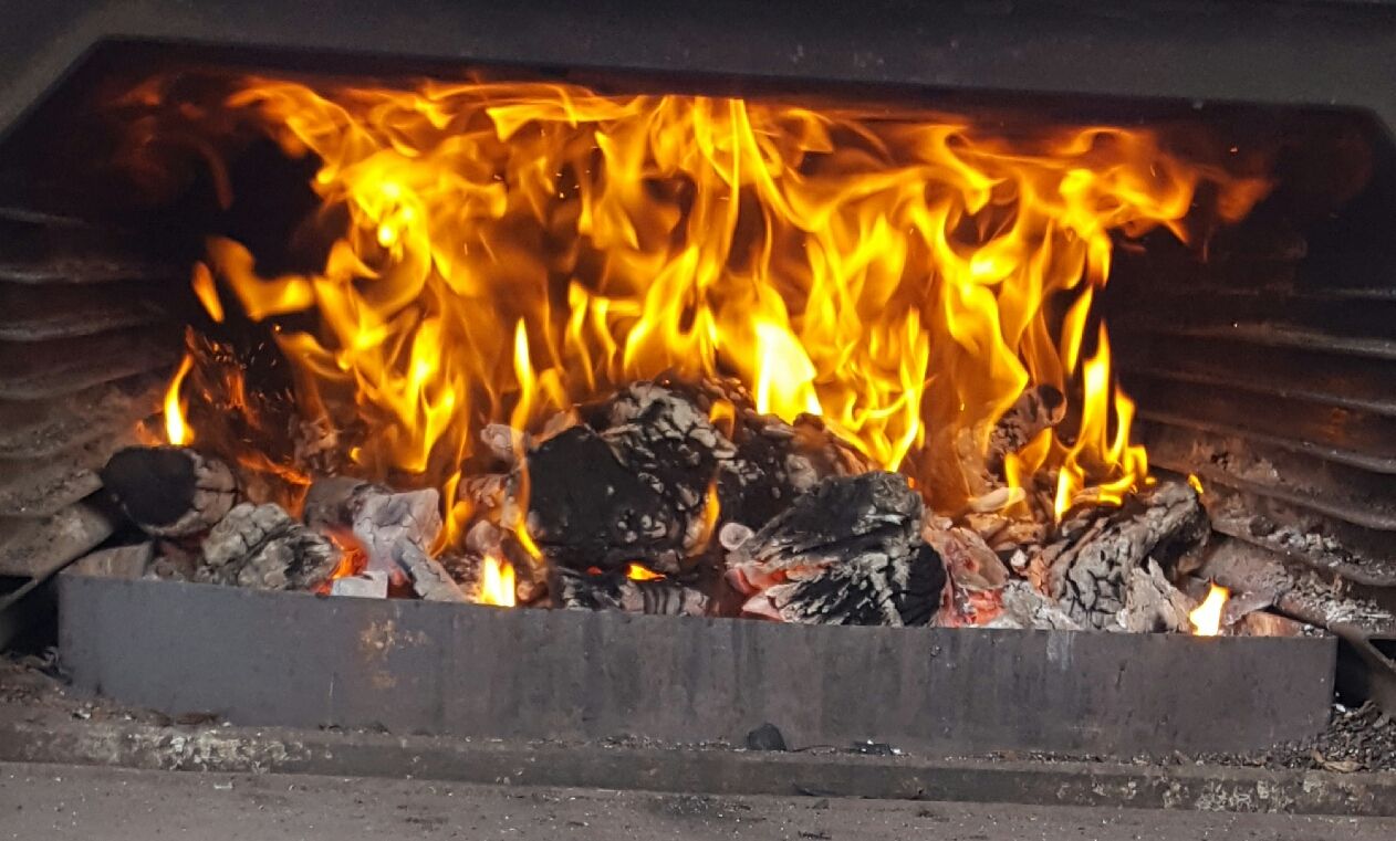 Pizzas en horno de leña en Gavà