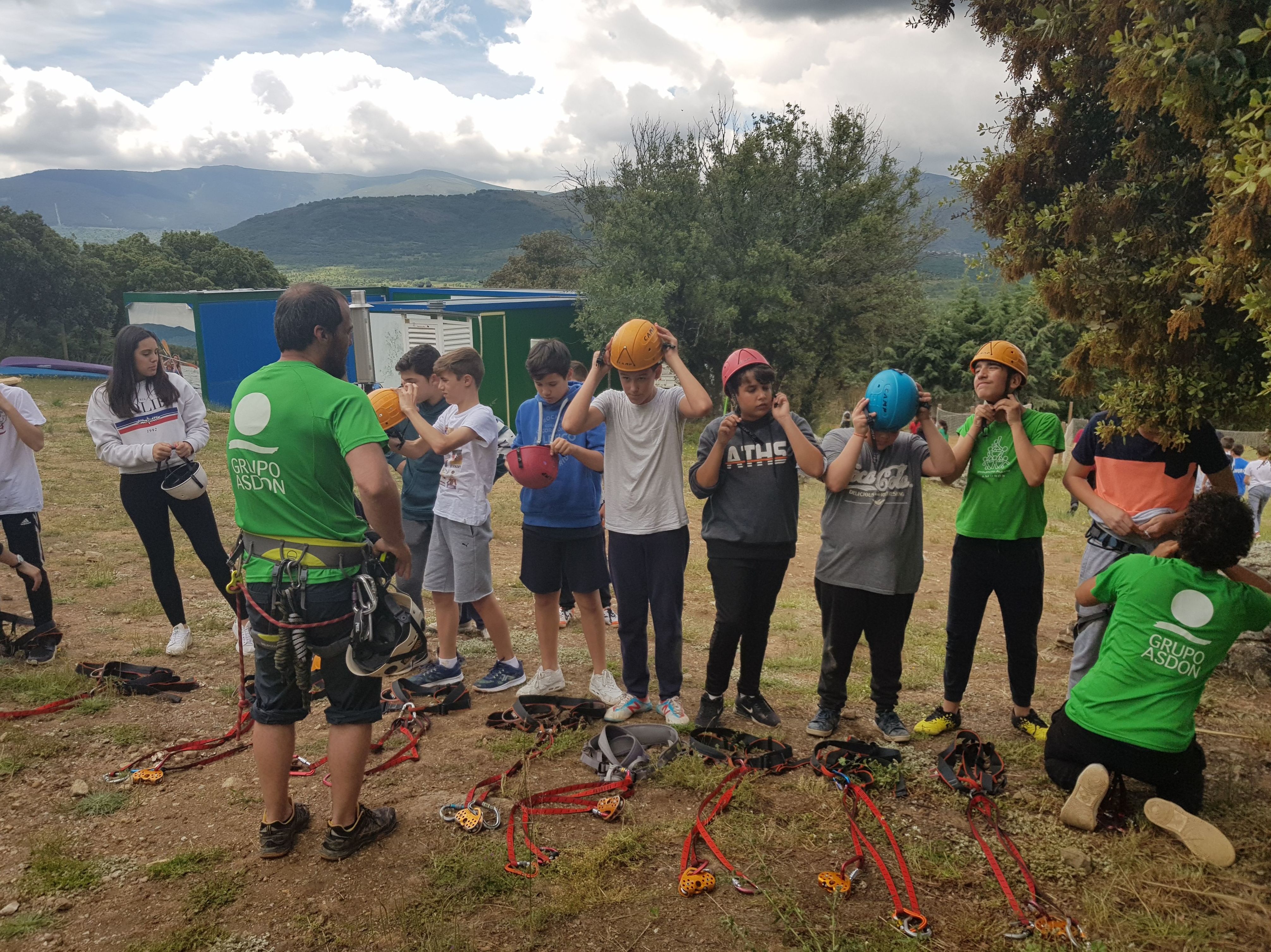 DIA 2 Noviembre Escalada + Via Ferrata : CALENDARIO DE ACTIVIDADES de Asdón Multiaventura DIA 2 Noviembre Escalada + Via Ferrata : CALENDARIO DE ACTIVIDADES de Asdón Multiaventura