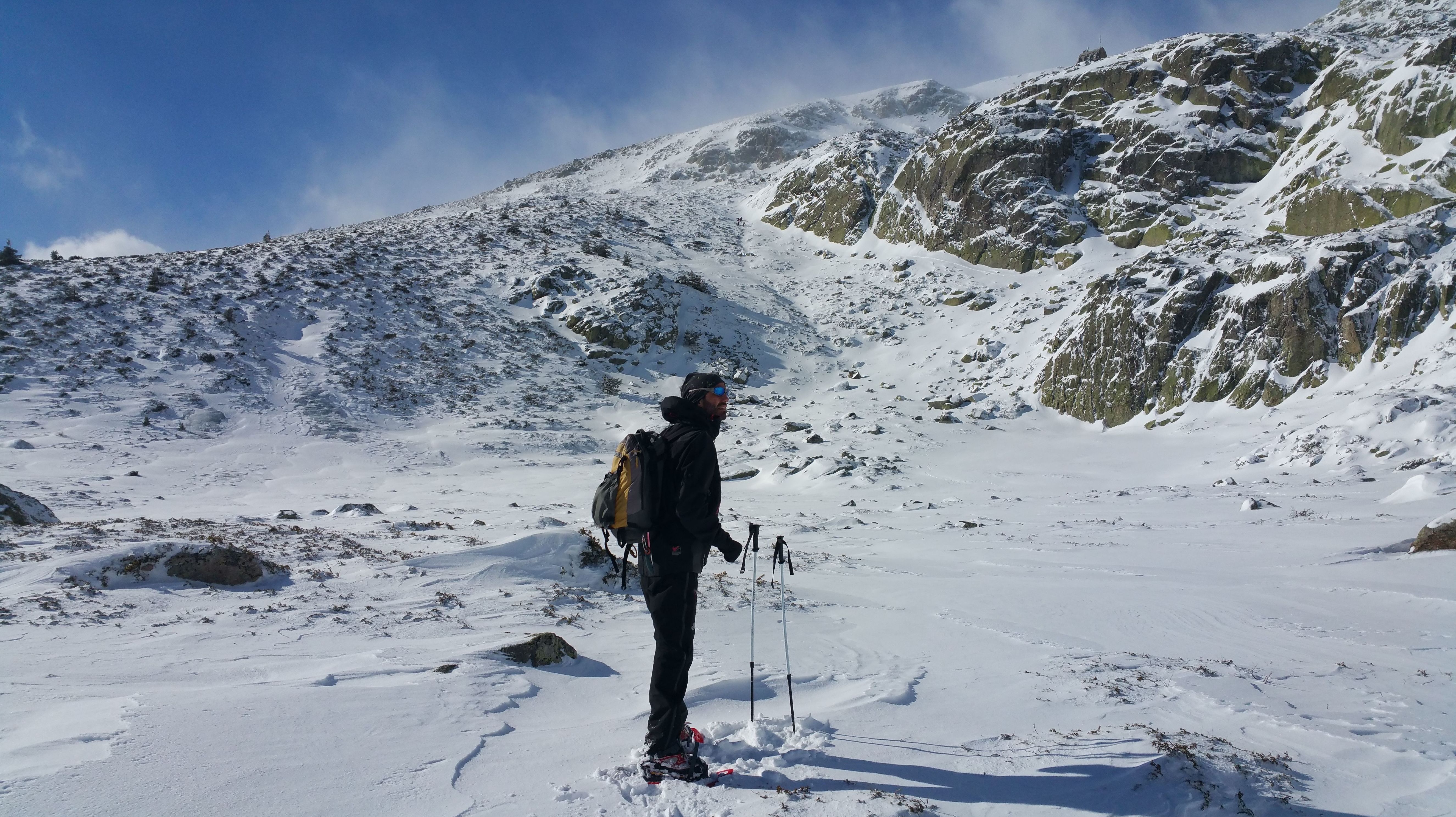 Enero, Febrero y Marzo RAQUETAS DE NIEVE: CALENDARIO DE ACTIVIDADES de Asdón Multiaventura Enero, Febrero y Marzo RAQUETAS DE NIEVE: CALENDARIO DE ACTIVIDADES de Asdón Multiaventura