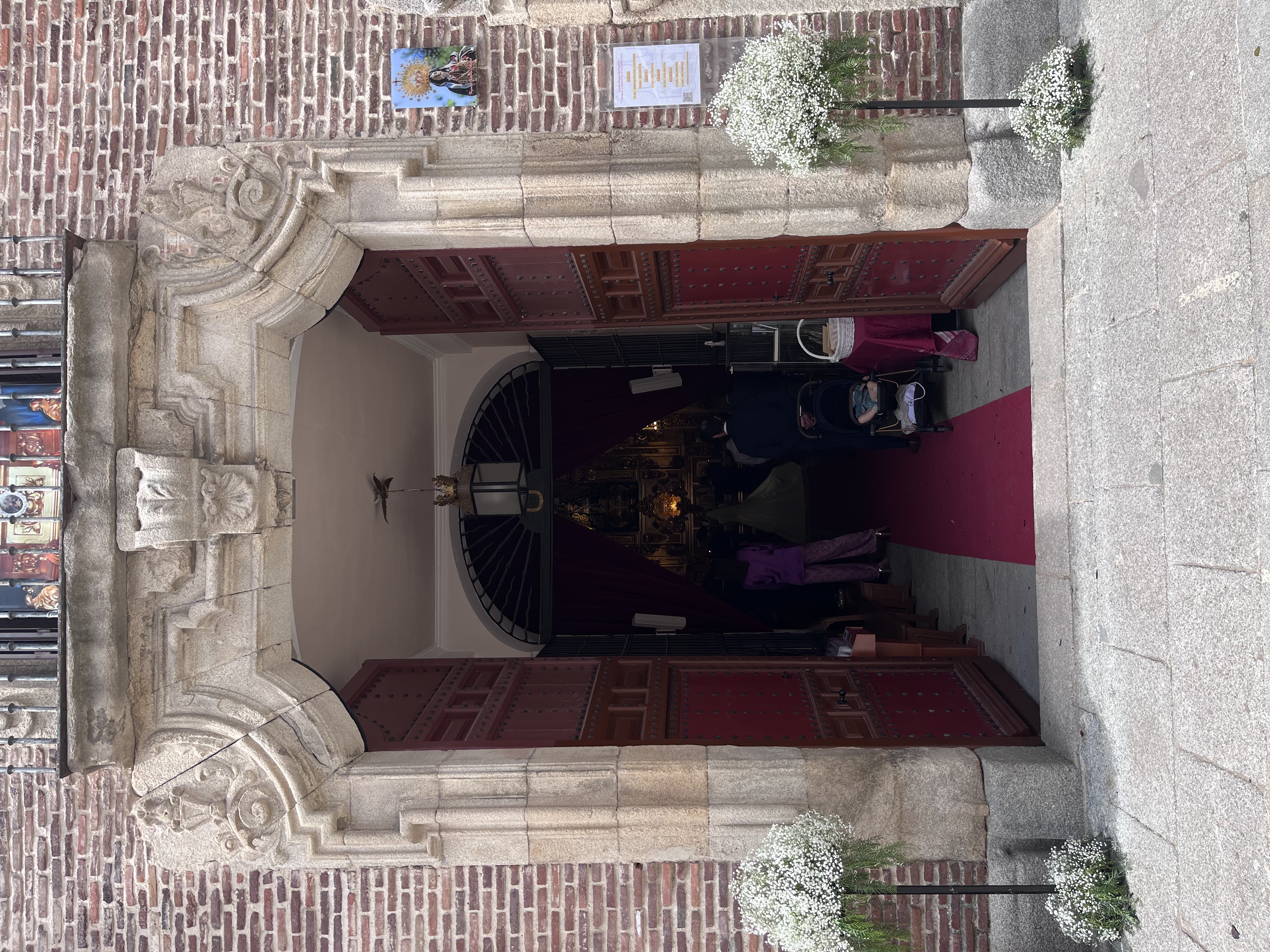 Ermita virgen del puerto Madrd: de Floristería Pétalos Ermita virgen del puerto Madrd: de Floristería Pétalos