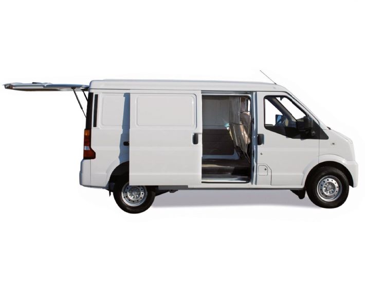Modelo C35: Vehículos de AutoPreu S.L. Modelo C35: Vehículos de AutoPreu S.L.