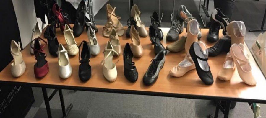 Ropa para grupos y escuelas: Artículos de Más Que Puntas Ropa para grupos y escuelas: Artículos de Más Que Puntas