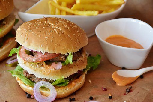 Hamburguesas: ¿Qué tenemos? de Cafetería La Nórdica Hamburguesas: ¿Qué tenemos? de Cafetería La Nórdica