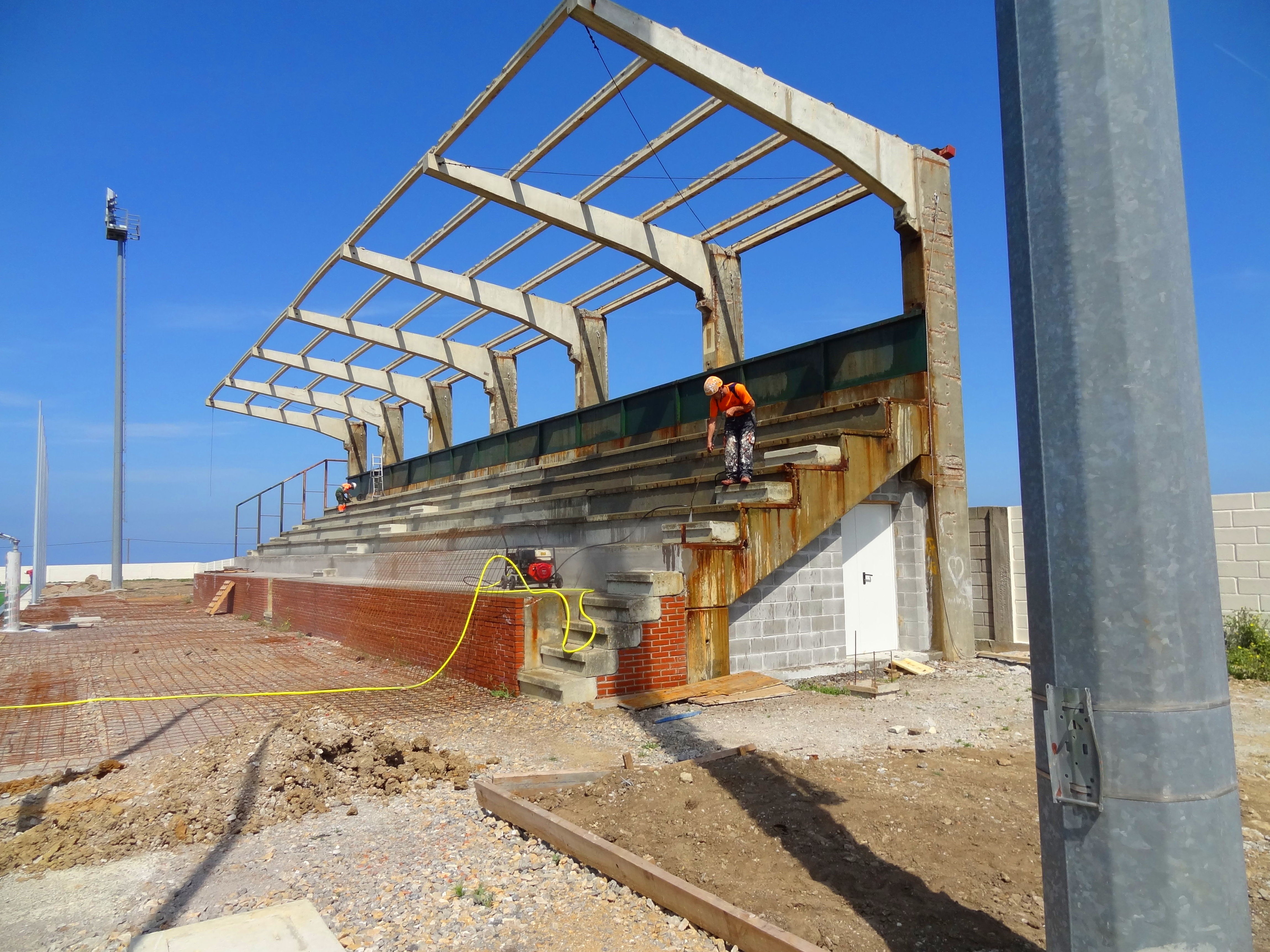 Fachadas Santander, rehabilitación de fachadas y cubiertas, pintura de patios y terrazas. Fachadas Santander, rehabilitación de fachadas y cubiertas, pintura de patios y terrazas.