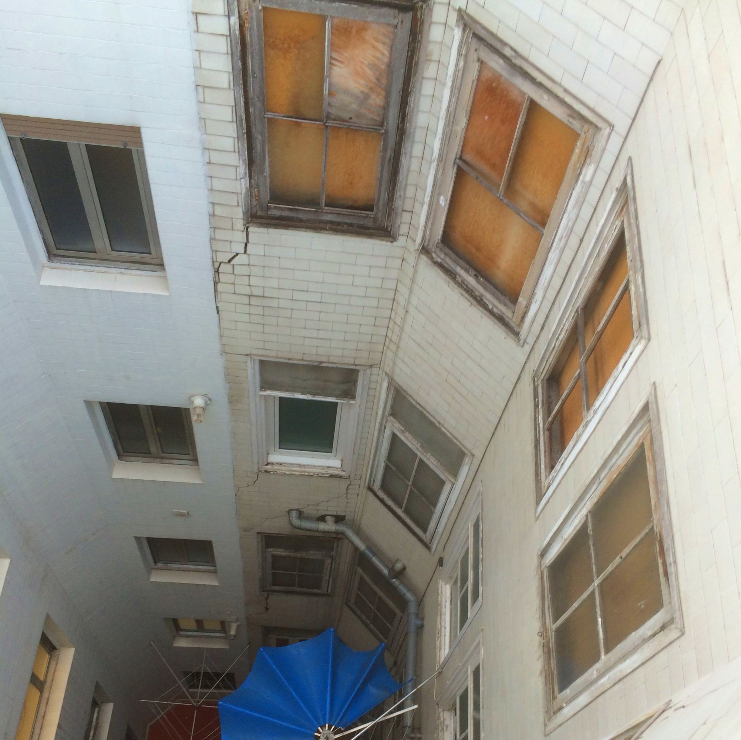 Antes de la rehabilitación de Fachadas Cantabria.