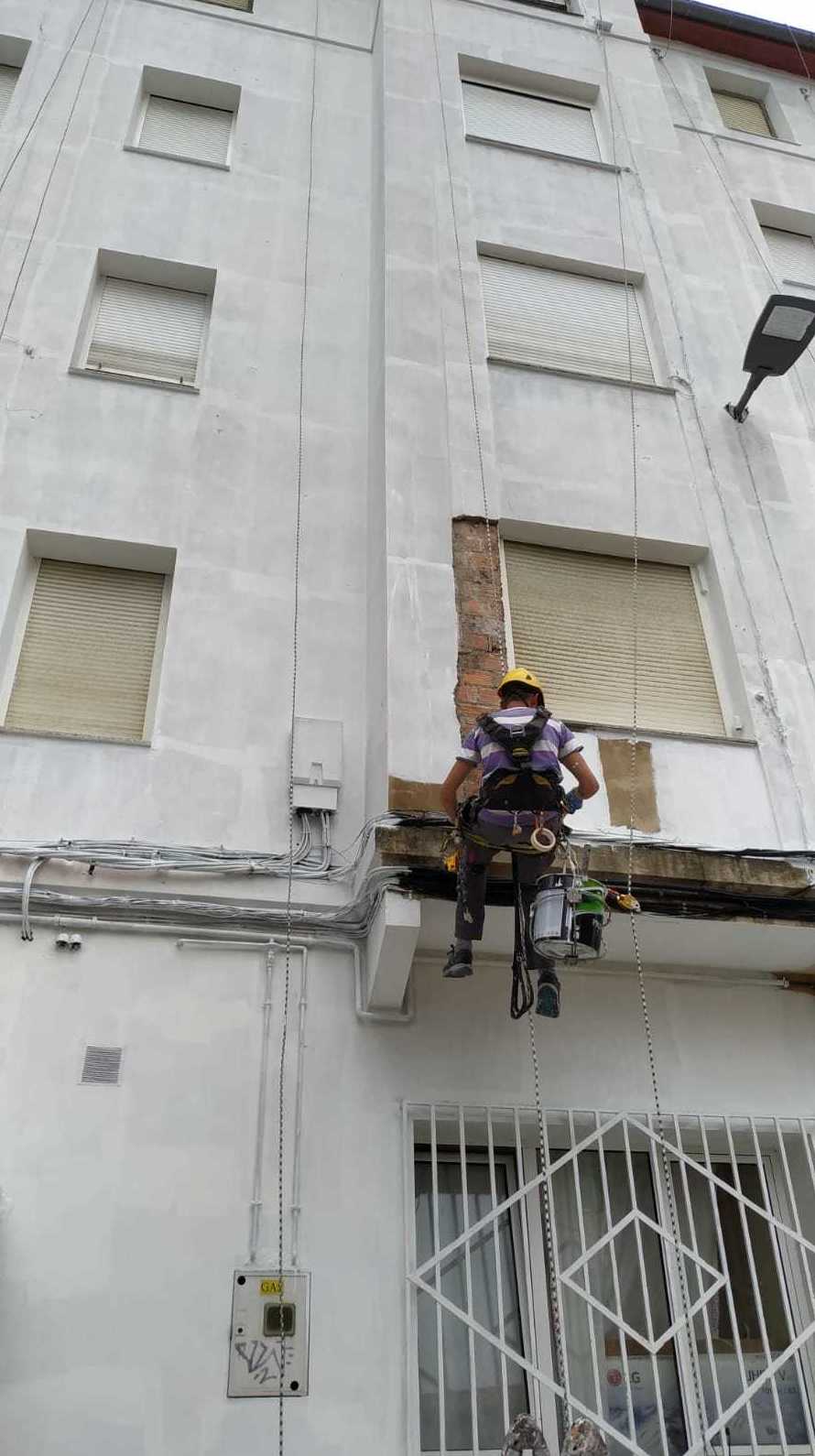Empresa de trabajos verticales en Santander Torrelavega: Trabajos verticales Santander de Trabajos Verticales Cantabria Empresa de trabajos verticales en Santander Torrelavega: Trabajos verticales Santander de Trabajos Verticales Cantabria