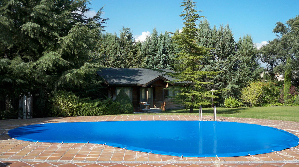 Nos adaptamos a la forma de su piscina Nos adaptamos a la forma de su piscina