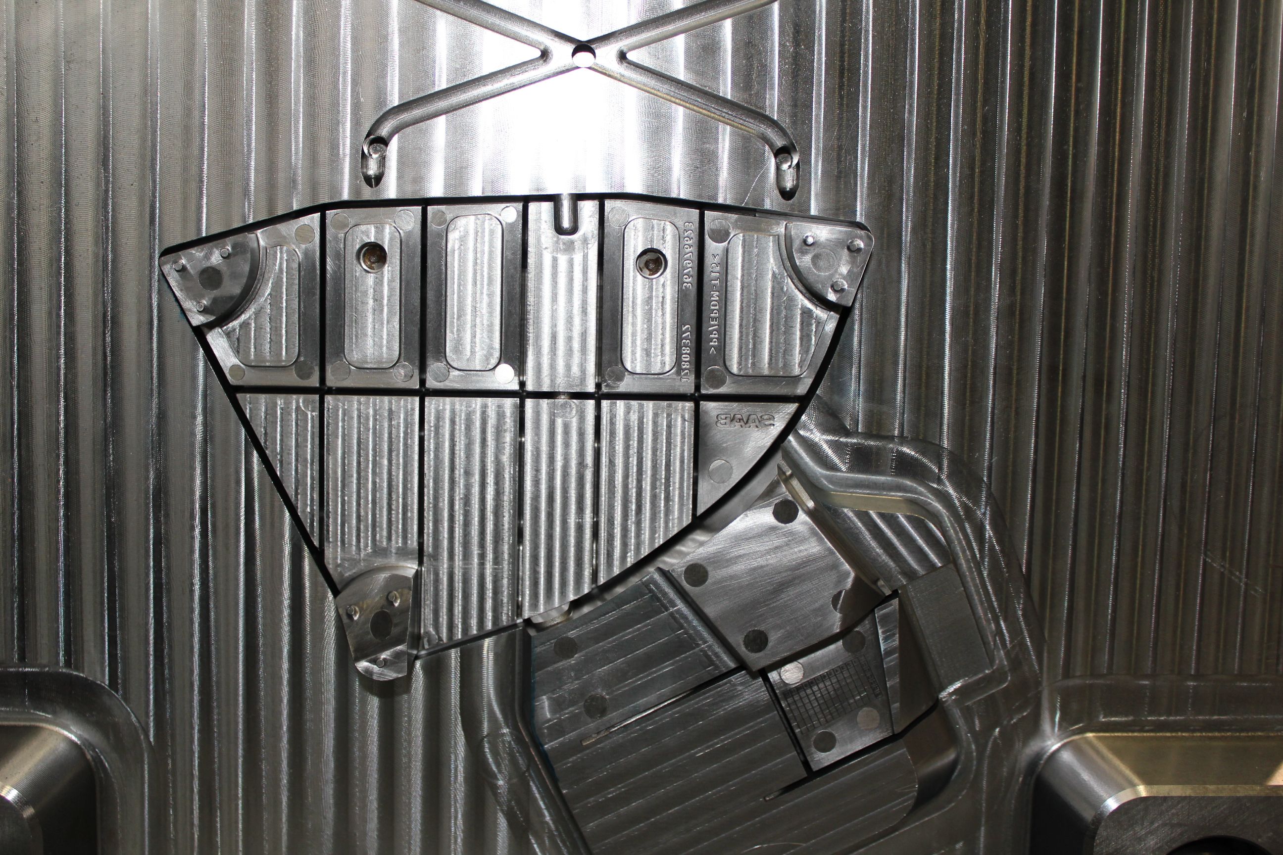 Fabricación de moldes de Inyección de Aluminio: Productos y servicios de Ingeniería del Molde