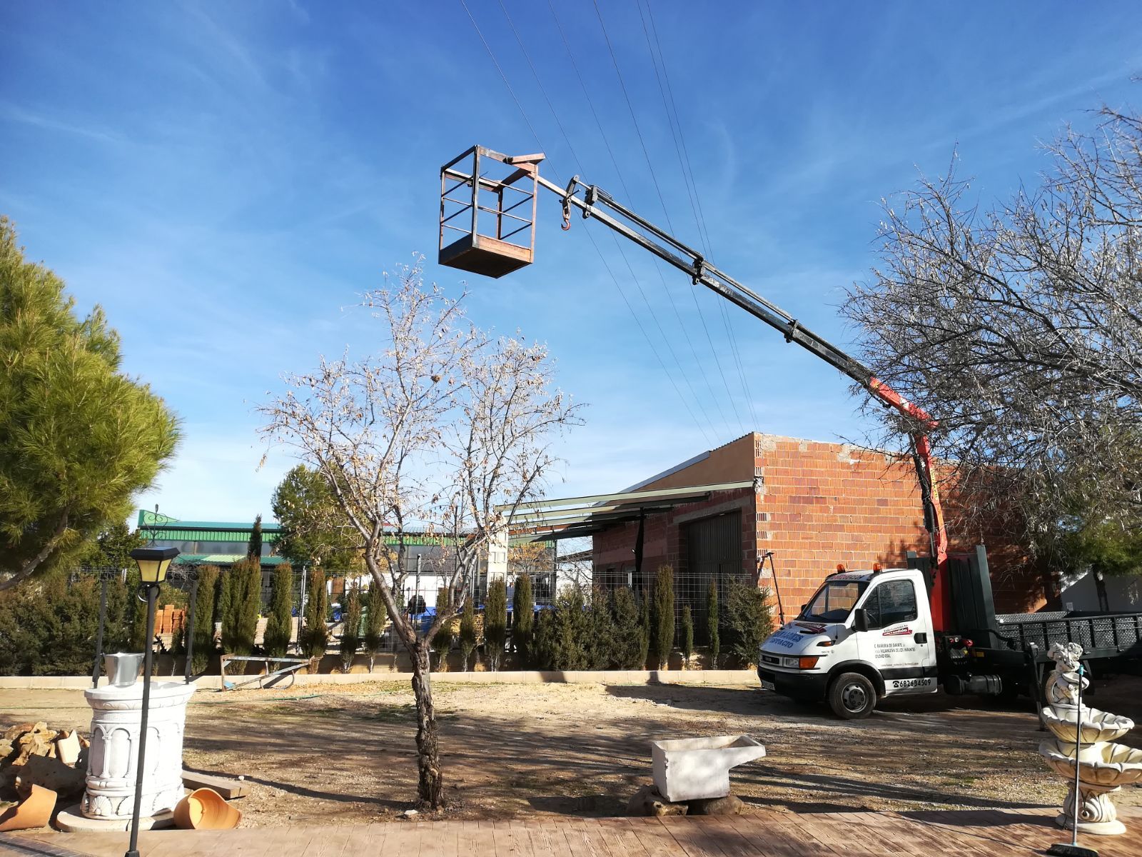 Grúas: Servicios de Canalones Estacio Grúas: Servicios de Canalones Estacio
