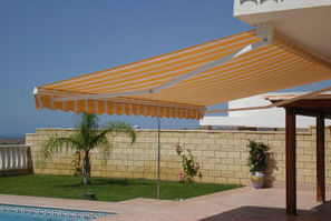 Toldo articulado clásico: Productos de Toldos García Colombia Toldo articulado clásico: Productos de Toldos García Colombia