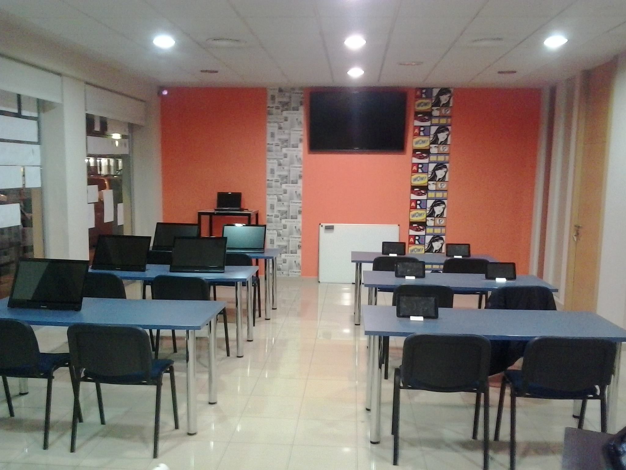 Clases Teóricas: Autoescuela de Autoescuela Hoy Apruebo Clases Teóricas: Autoescuela de Autoescuela Hoy Apruebo