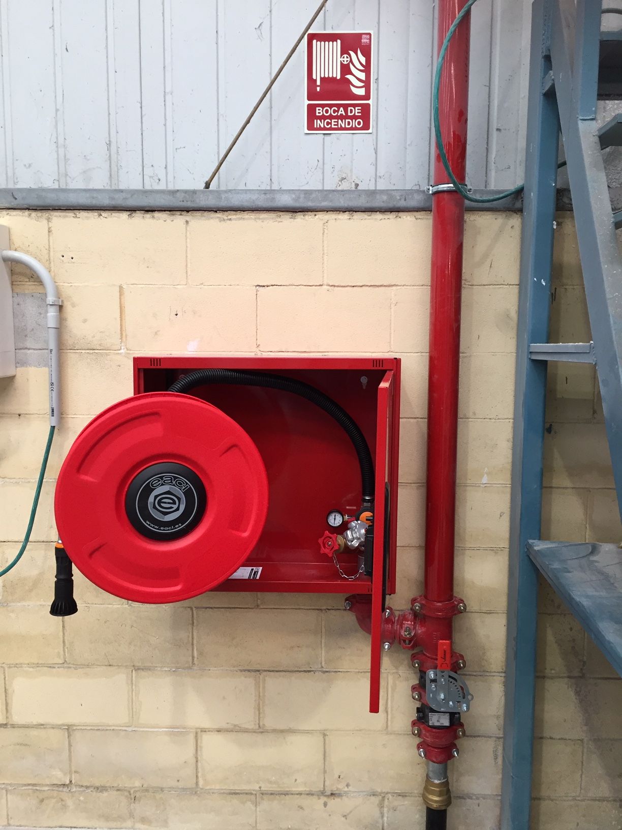 Sistemas de bocas de incendios equipadas: Servicios de ALDA Instalaciones Sistemas de bocas de incendios equipadas: Servicios de ALDA Instalaciones