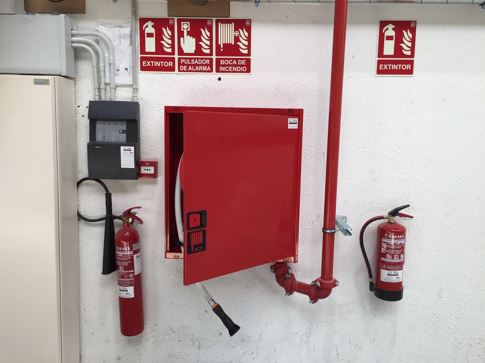 Sistemas de bocas de incendios equipadas: Servicios de ALDA Instalaciones Sistemas de bocas de incendios equipadas: Servicios de ALDA Instalaciones