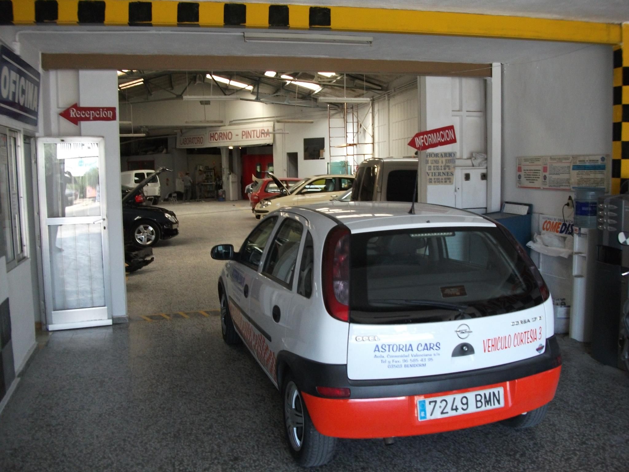 Servicios: Taller de Astoria Cars S. L. Servicios: Taller de Astoria Cars S. L.