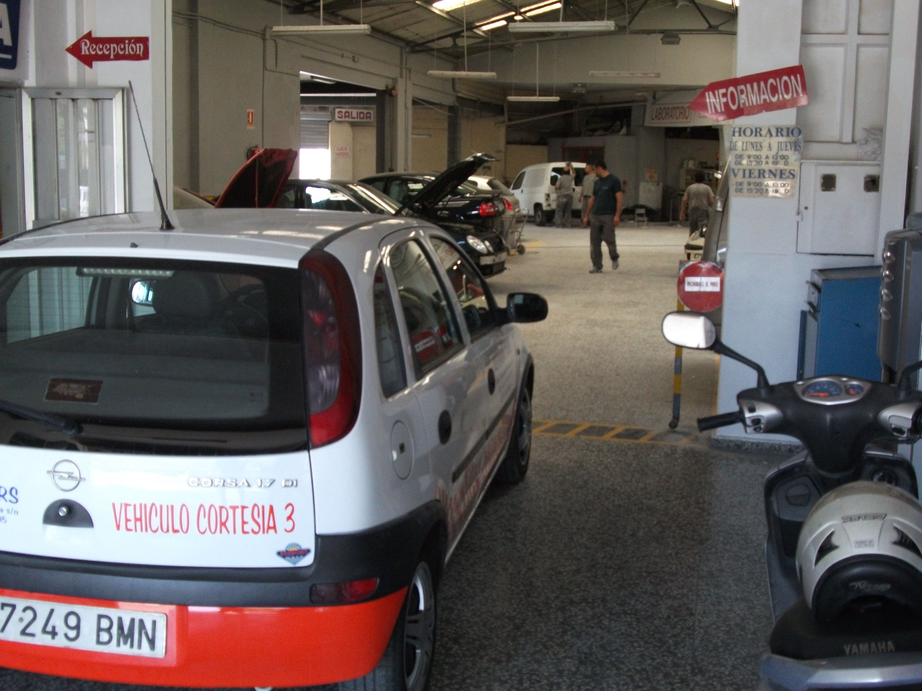 Compañias de Seguros : Taller de Astoria Cars S. L. Compañias de Seguros : Taller de Astoria Cars S. L.