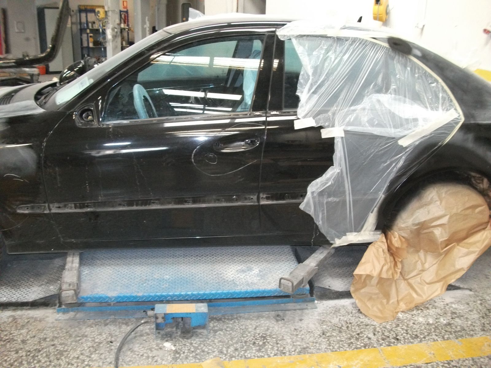 Chapa: Taller de Astoria Cars S. L. Chapa: Taller de Astoria Cars S. L.