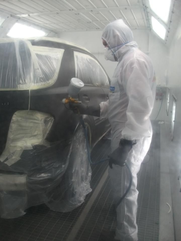 Pintura: Taller de Astoria Cars S. L. Pintura: Taller de Astoria Cars S. L.