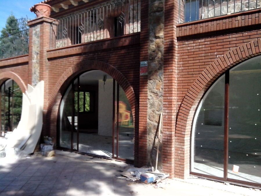 Cerramientos: Servicios de Aluminios y PVC La Raya Cerramientos: Servicios de Aluminios y PVC La Raya