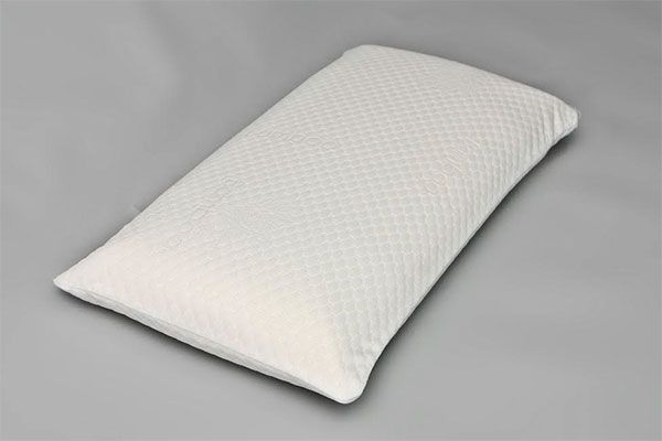 Almohada viscoelástica 100%, máxima ergonomía, con doble funda. 70cm: 20€ 75cm: 22€ 90cm: 25€ 105cm: 30€ 135cm:35€ 150cm: 40€ Almohada viscoelástica 100%, máxima ergonomía, con doble funda. 70cm: 20€ 75cm: 22€ 90cm: 25€ 105cm: 30€ 135cm:35€ 150cm: 40€