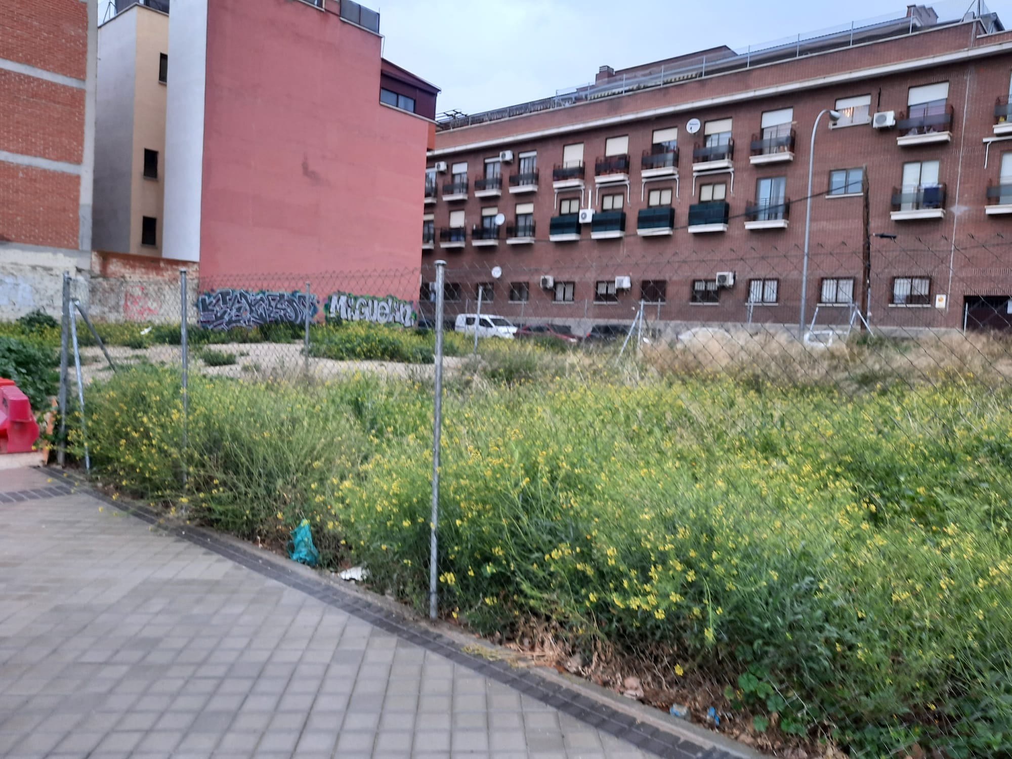 Terreno edificable en Casco histórico de Vallecas: de Vicente Palau Jiménez - Agente Inmobiliario Terreno edificable en Casco histórico de Vallecas: de Vicente Palau Jiménez - Agente Inmobiliario