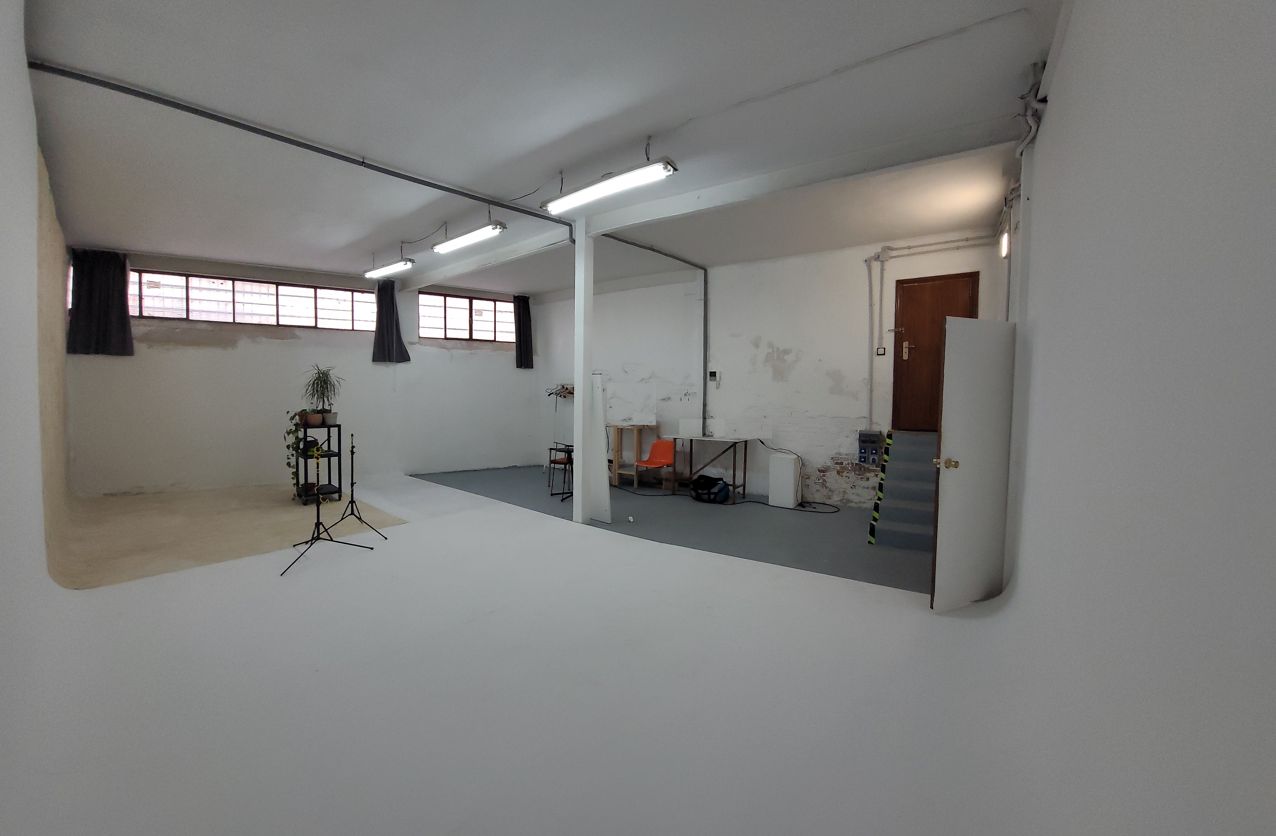 Local junto a calle de Alcalá, 246 m². Espacios diáfanos, techos altos.: de Vicente Palau Jiménez - Agente Inmobiliario Local junto a calle de Alcalá, 246 m². Espacios diáfanos, techos altos.: de Vicente Palau Jiménez - Agente Inmobiliario