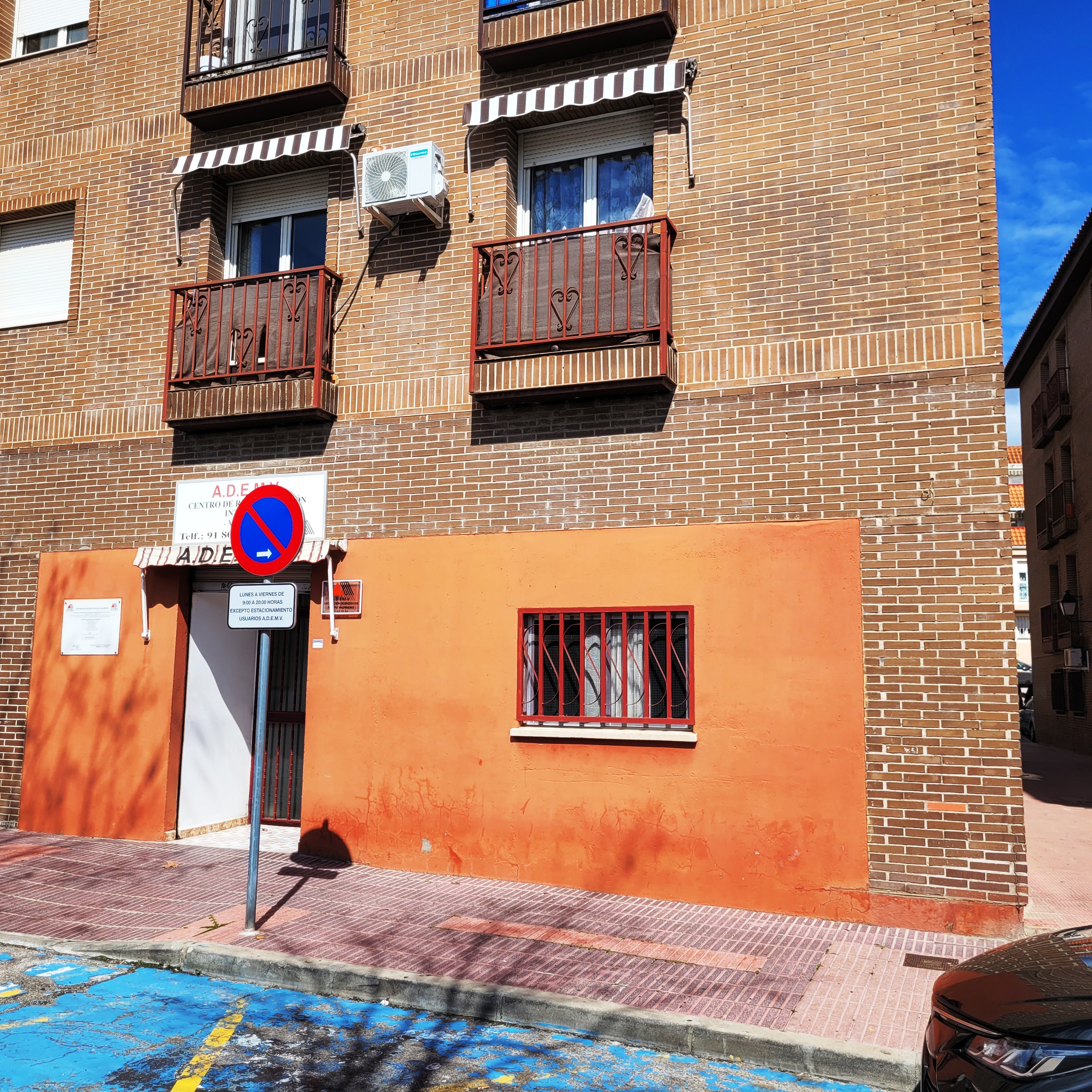 Local en Valdemoro. 108 m² en una planta. Posible cambio de uso a vivienda: de Vicente Palau Jiménez - Agente Inmobiliario Local en Valdemoro. 108 m² en una planta. Posible cambio de uso a vivienda: de Vicente Palau Jiménez - Agente Inmobiliario