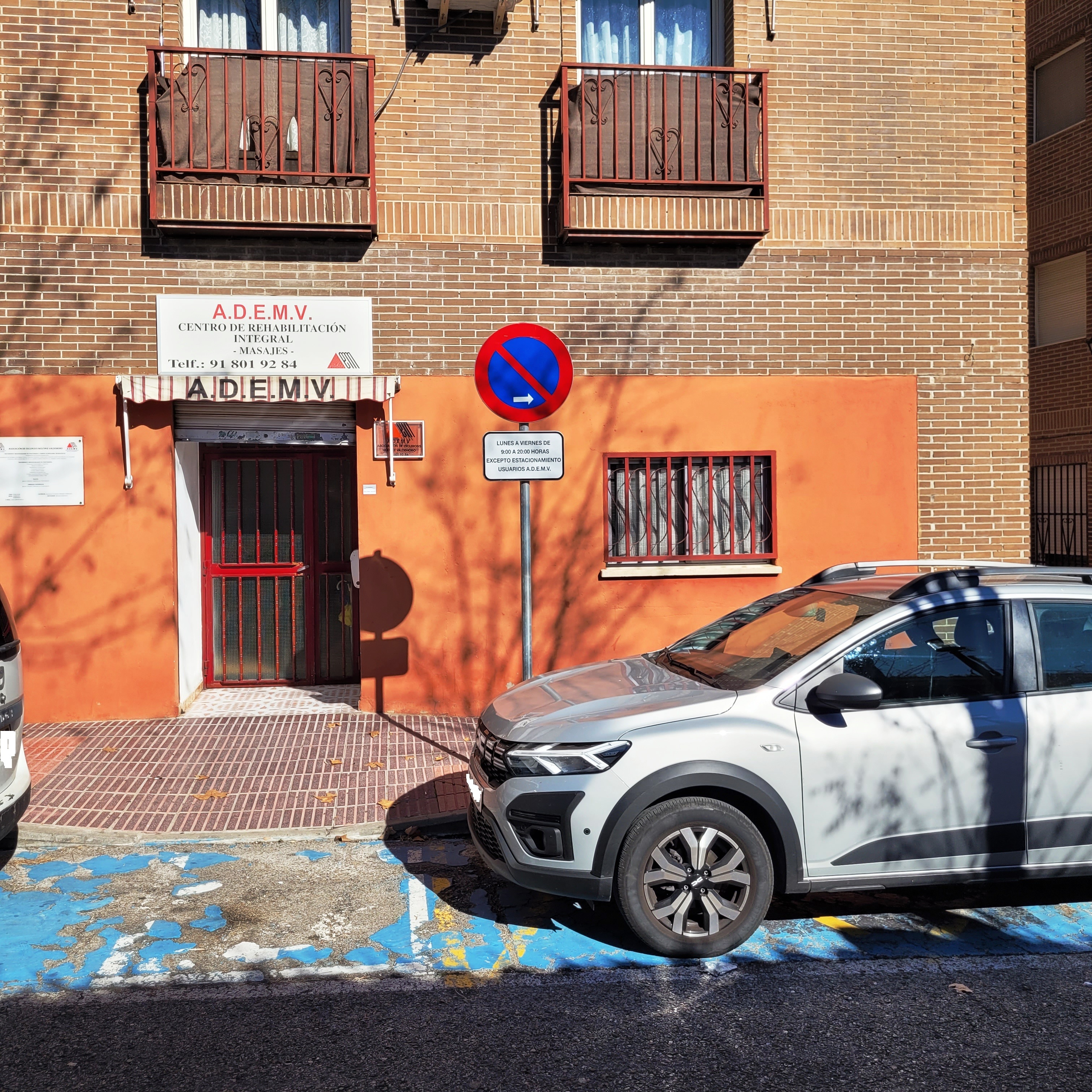 Local en Valdemoro. 108 m² en una planta. Posible cambio de uso a vivienda: de Vicente Palau Jiménez - Agente Inmobiliario Local en Valdemoro. 108 m² en una planta. Posible cambio de uso a vivienda: de Vicente Palau Jiménez - Agente Inmobiliario