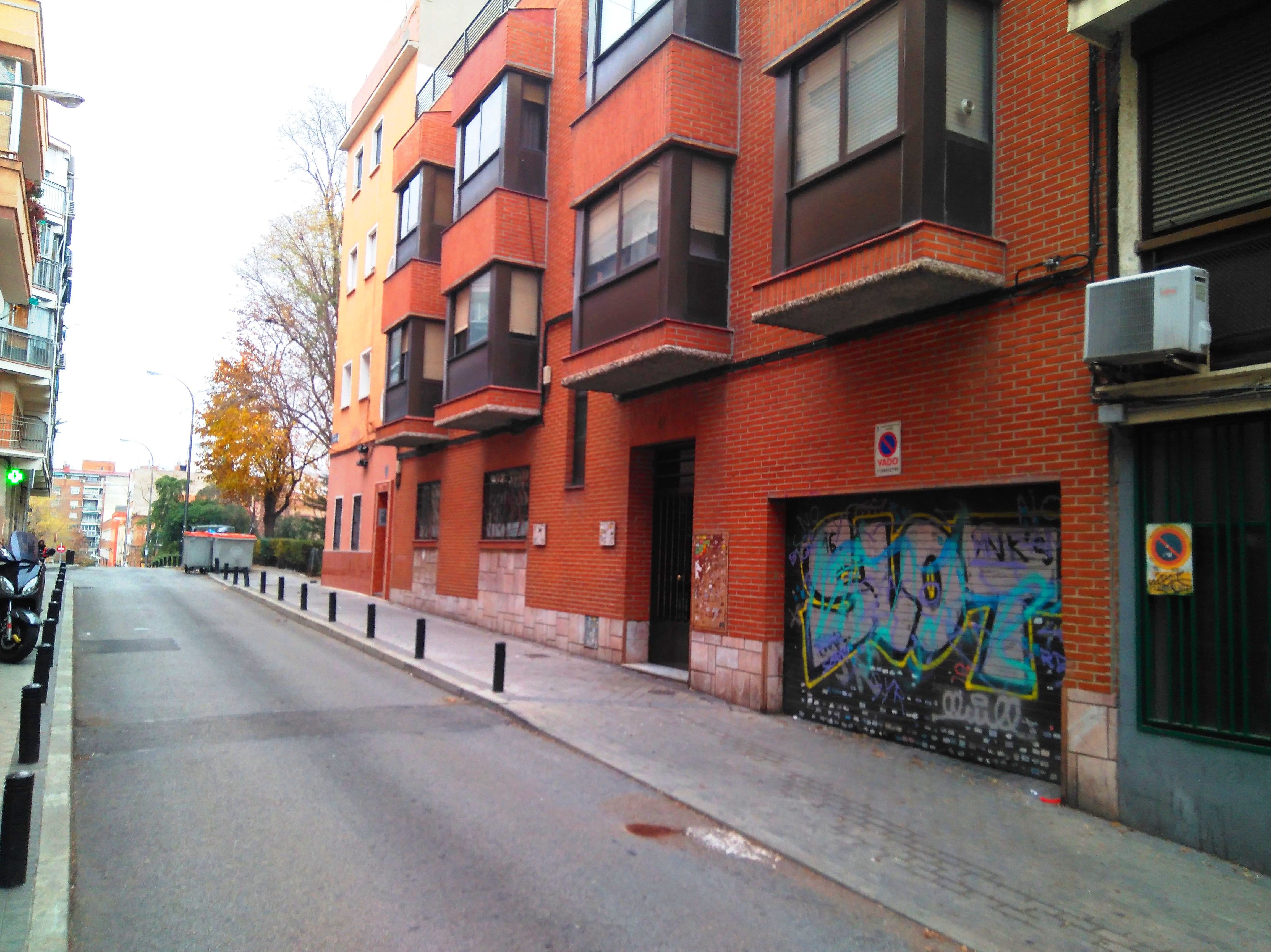 Piso en calle Parador del Sol, 3 dormitorios/1 baño a 5 min. de Madrid Río: de Vicente Palau Jiménez - Agente Inmobiliario Piso en calle Parador del Sol, 3 dormitorios/1 baño a 5 min. de Madrid Río: de Vicente Palau Jiménez - Agente Inmobiliario