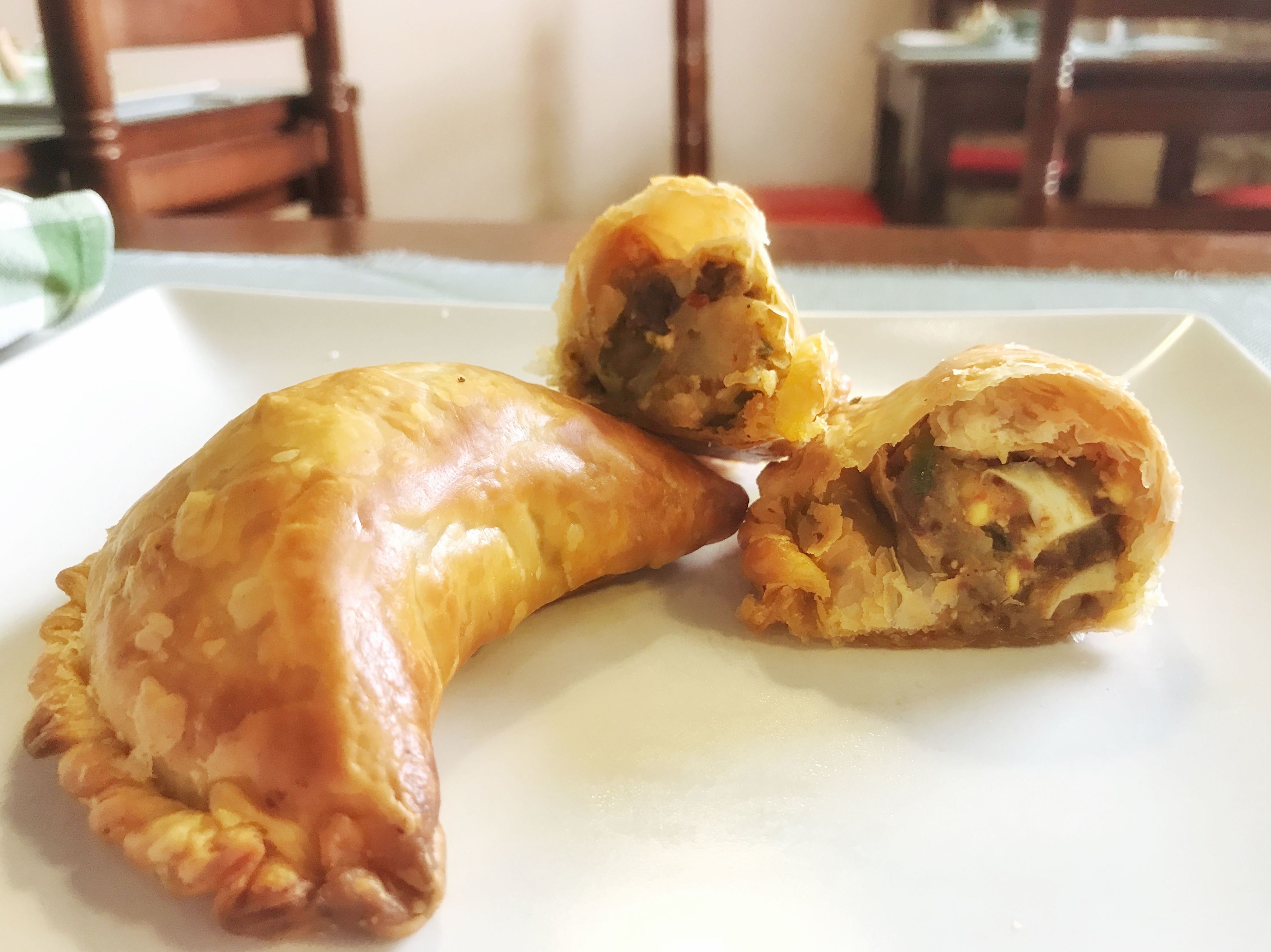 DE LA EMPANADA ARGENTINA: Carta de Ocho DE LA EMPANADA ARGENTINA: Carta de Ocho