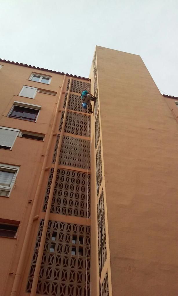 Trabajos verticales en Girona