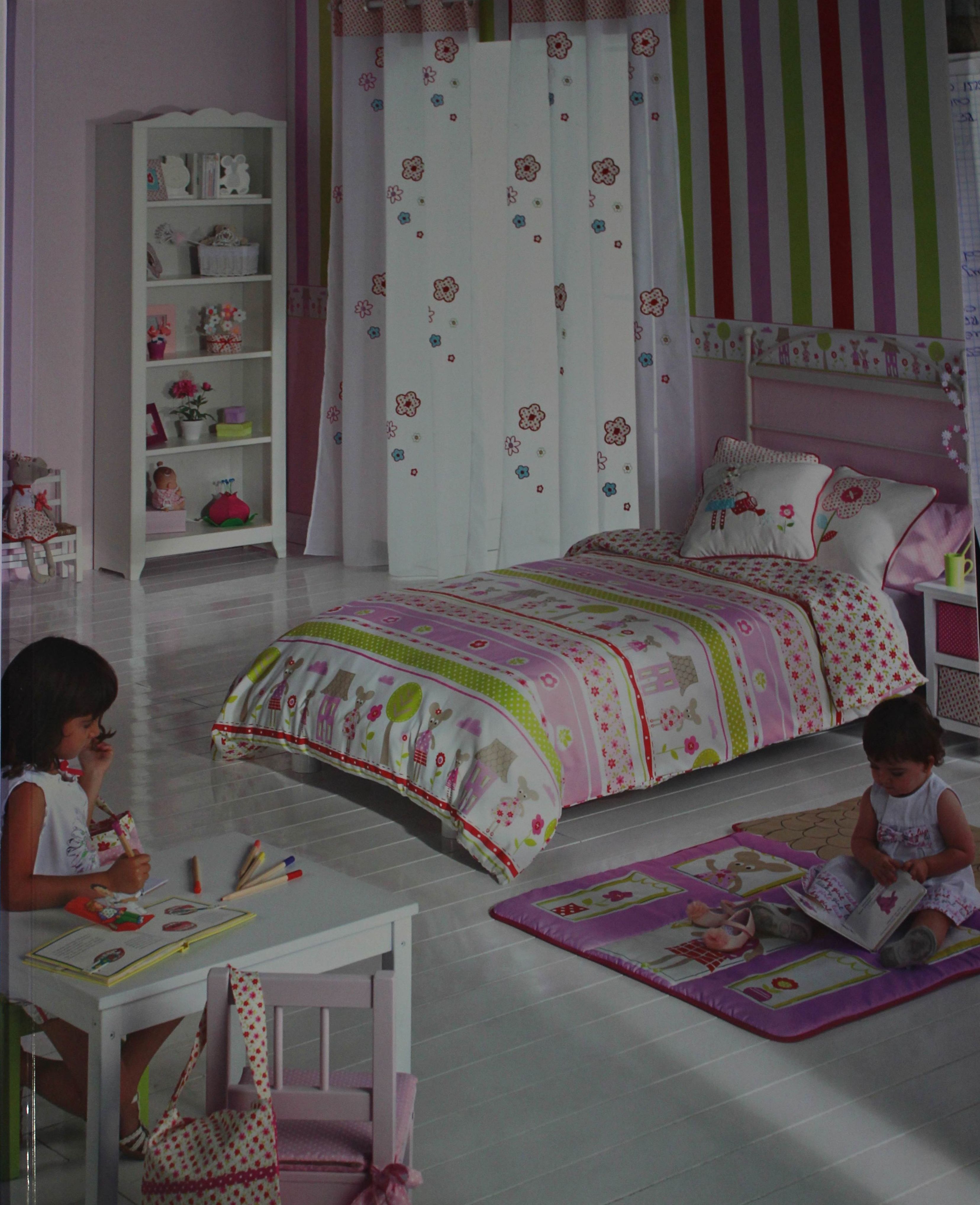 Dormitorios infantiles. Confección de cortinas Tres Cantos.
